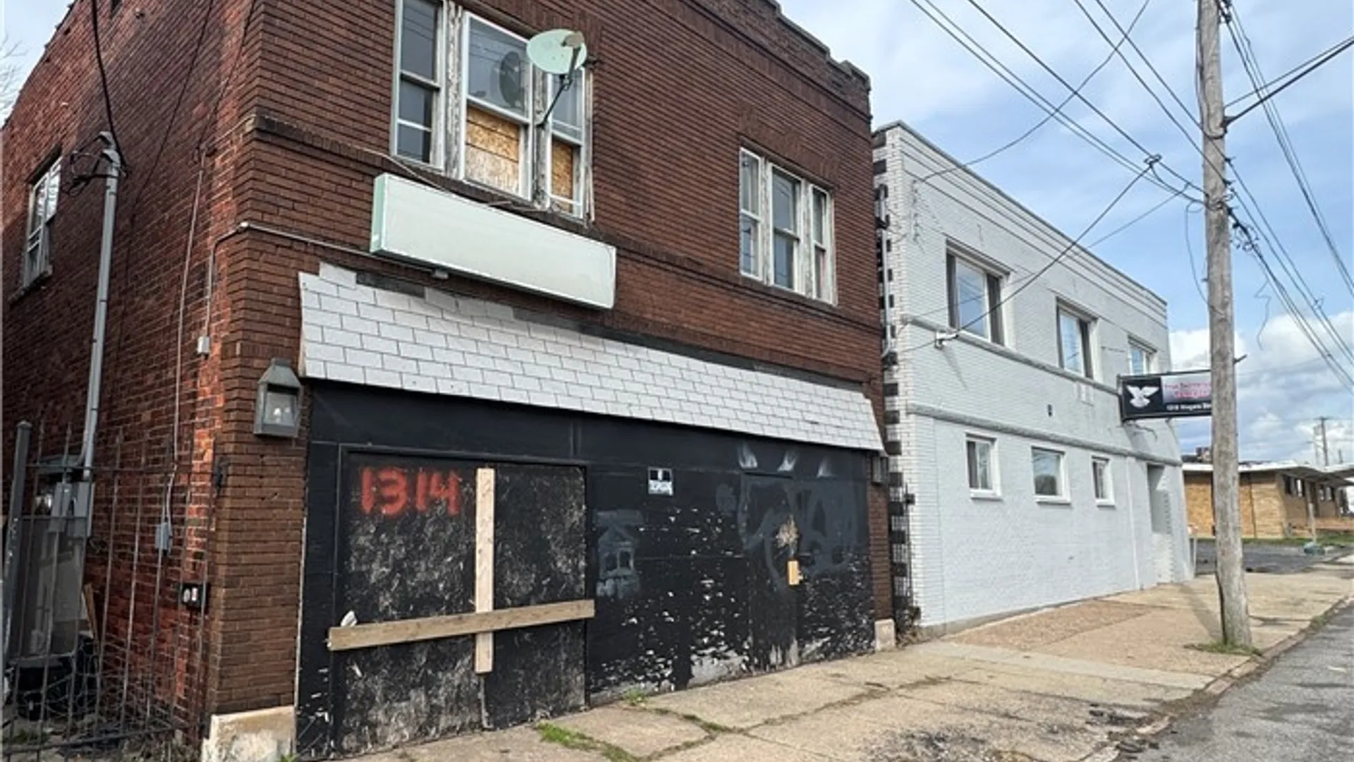 Property at 1314 Niagara Street, Niagara Falls, NY 14303 4