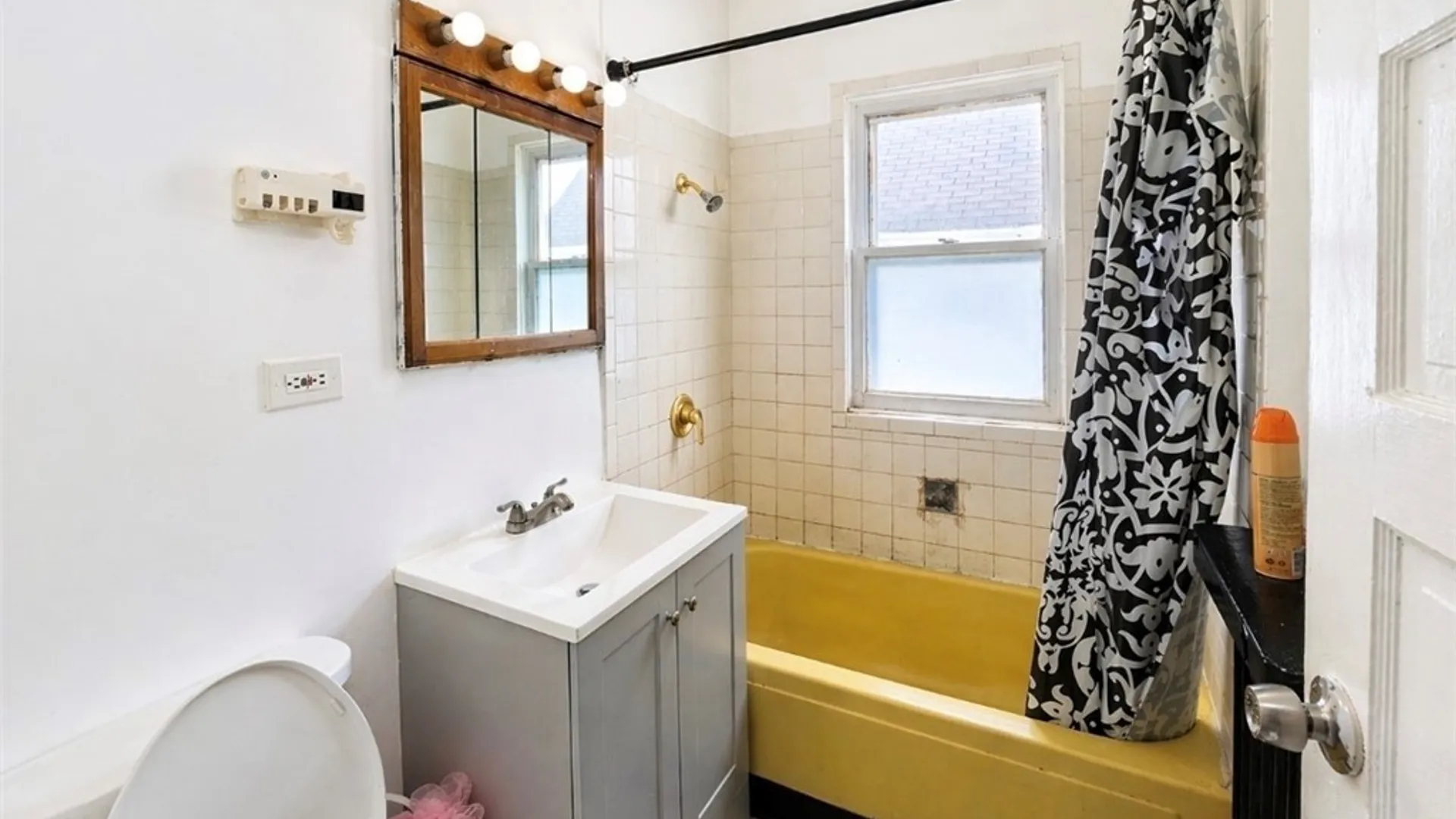 Property at 328 Cambridge Avenue, Buffalo, NY 14215 13