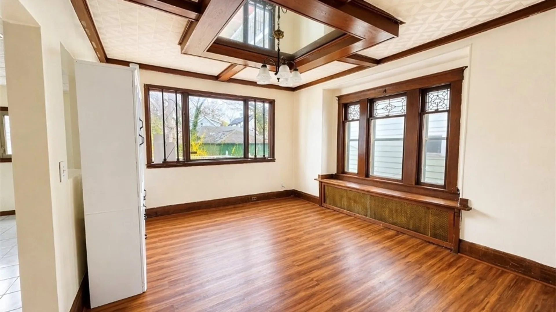 Property at 328 Cambridge Avenue, Buffalo, NY 14215 6