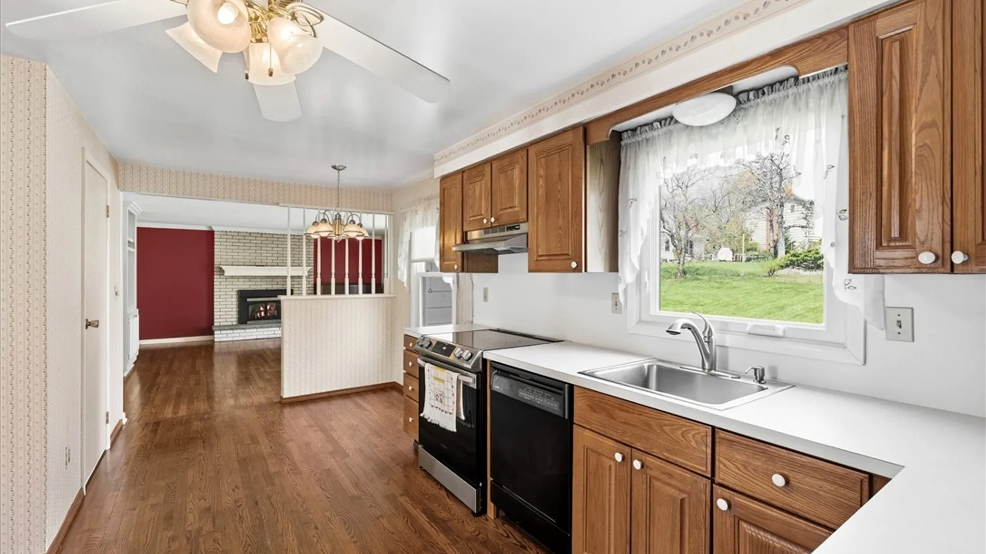 Property at 106 Wiesner Lane, DeWitt, NY 13214 15