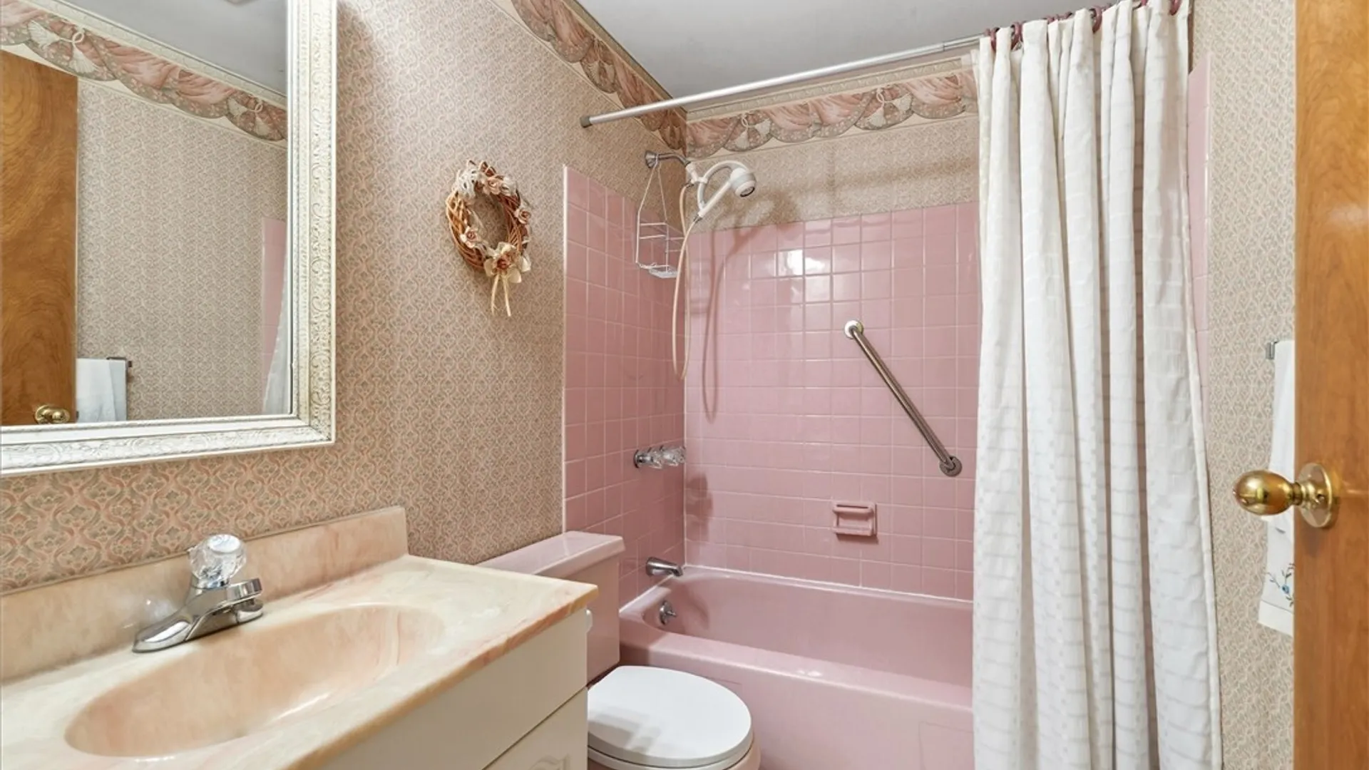 Property at 106 Wiesner Lane, DeWitt, NY 13214 38