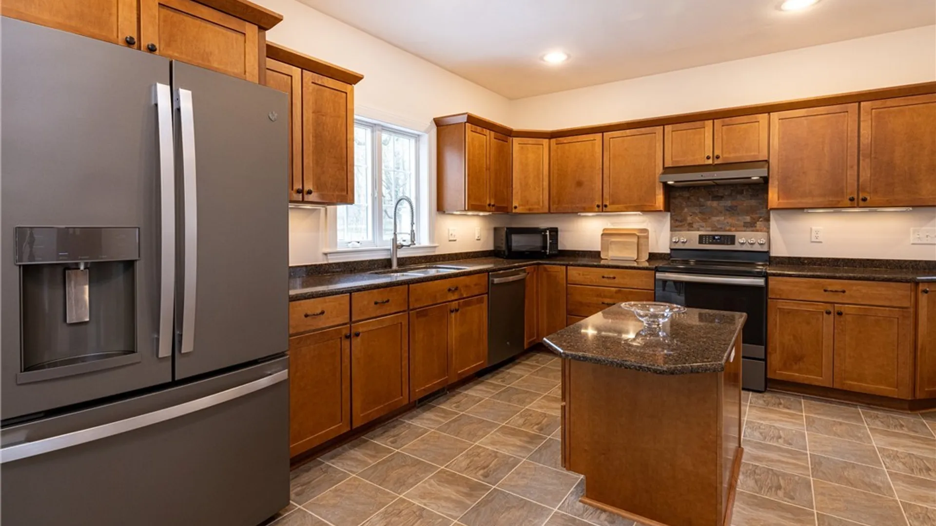 Property at 45 Leitch Avenue, Skaneateles, NY 13152 11