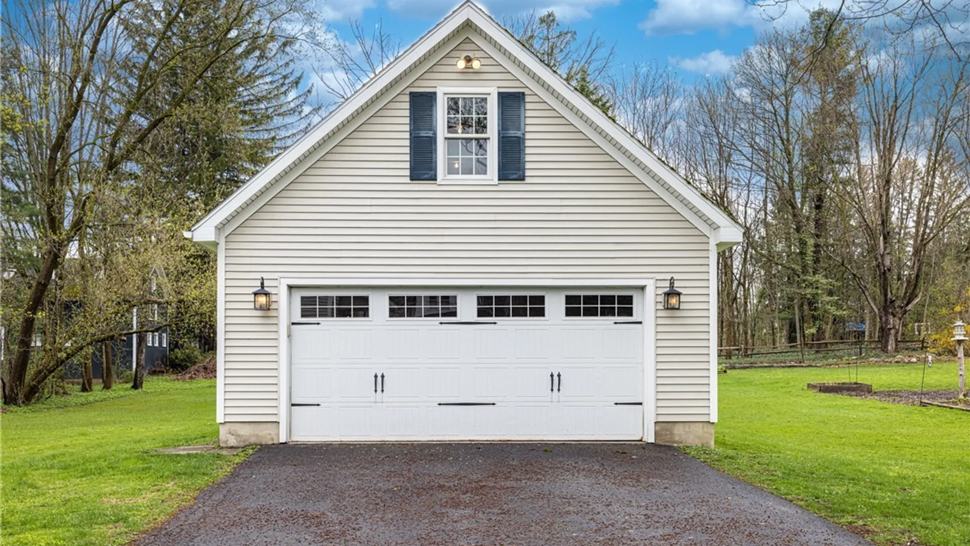 Property at 45 Leitch Avenue, Skaneateles, NY 13152 27