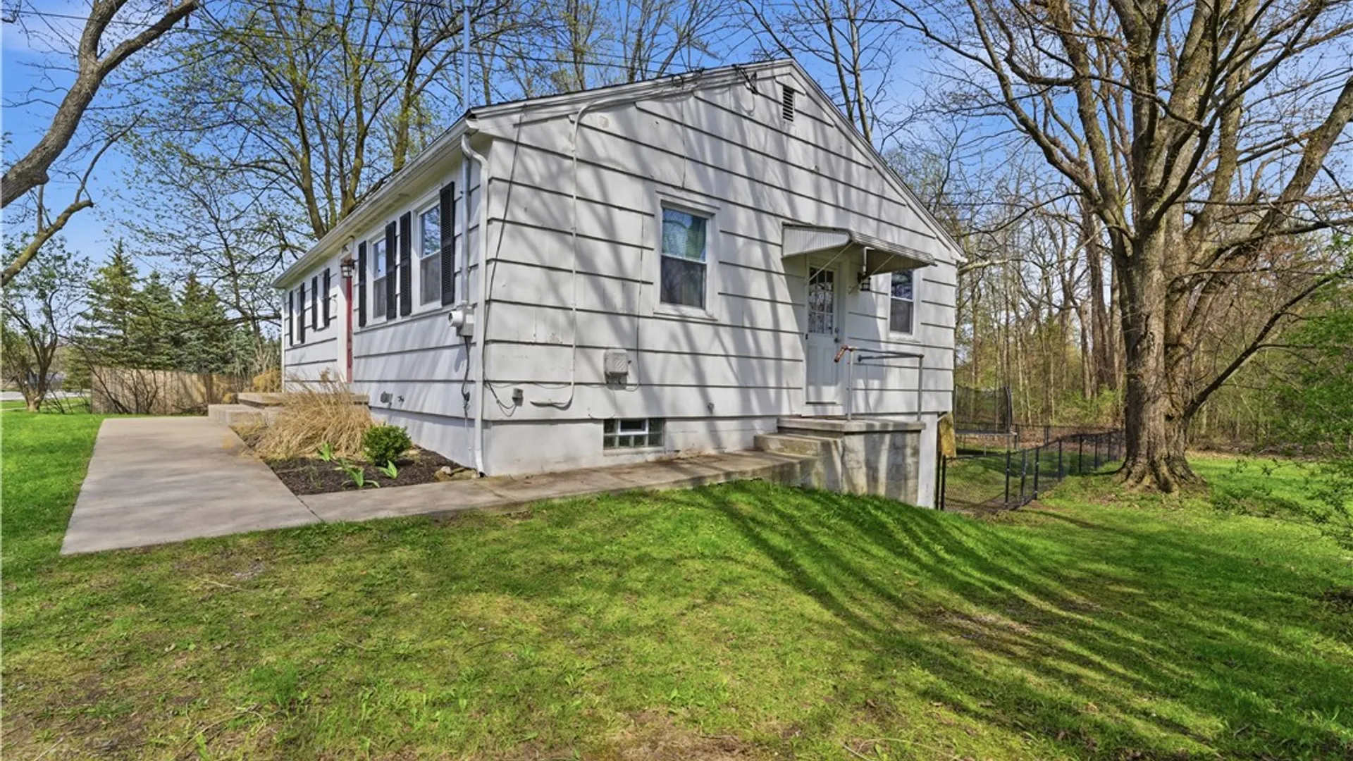 Property at 2923 Atlantic Avenue, Penfield, NY 14526 35