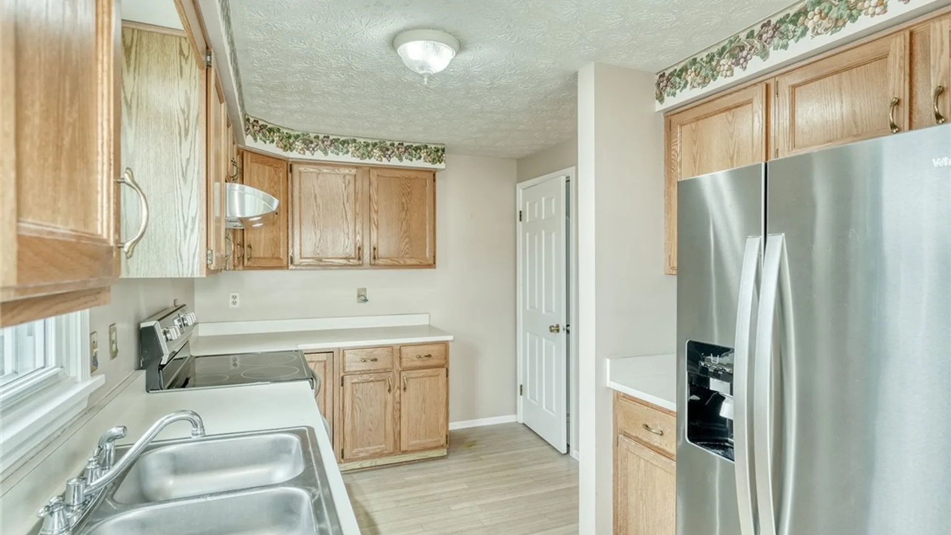 Property at 291 Deerhurst Lane, Webster, NY 14580 15