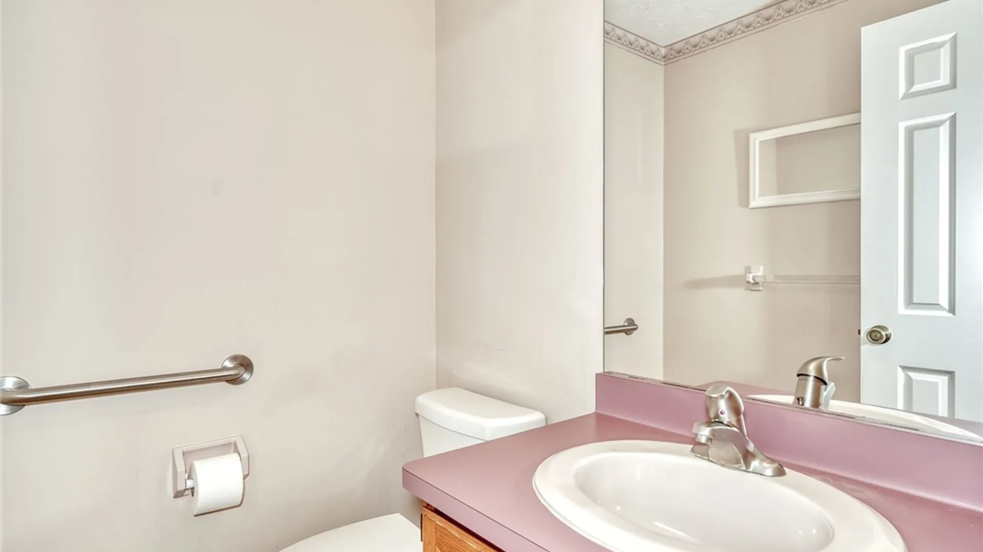 Property at 291 Deerhurst Lane, Webster, NY 14580 18