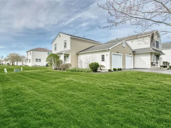 291 Deerhurst Lane, Webster, NY 14580