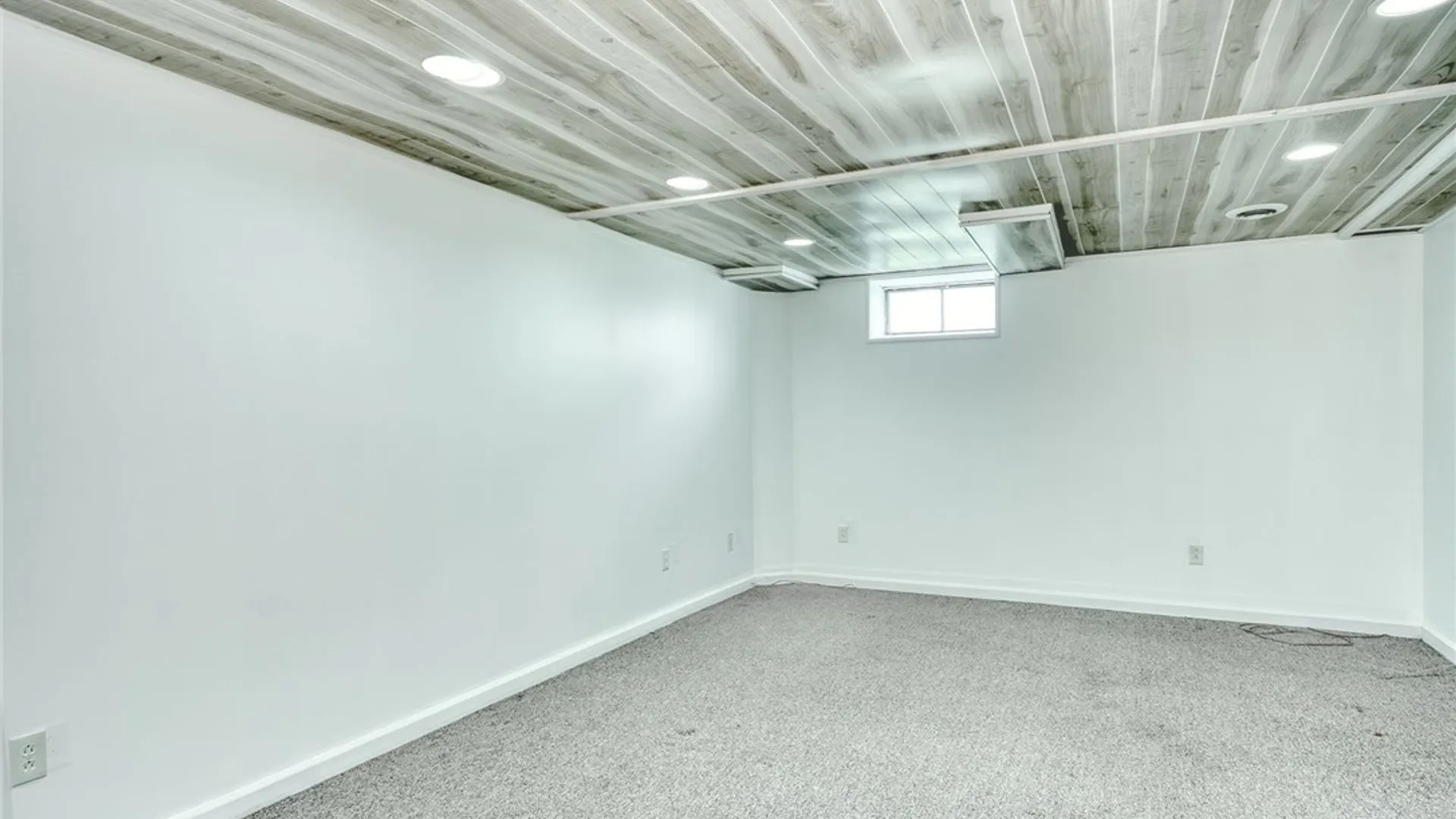 Property at 291 Deerhurst Lane, Webster, NY 14580 26