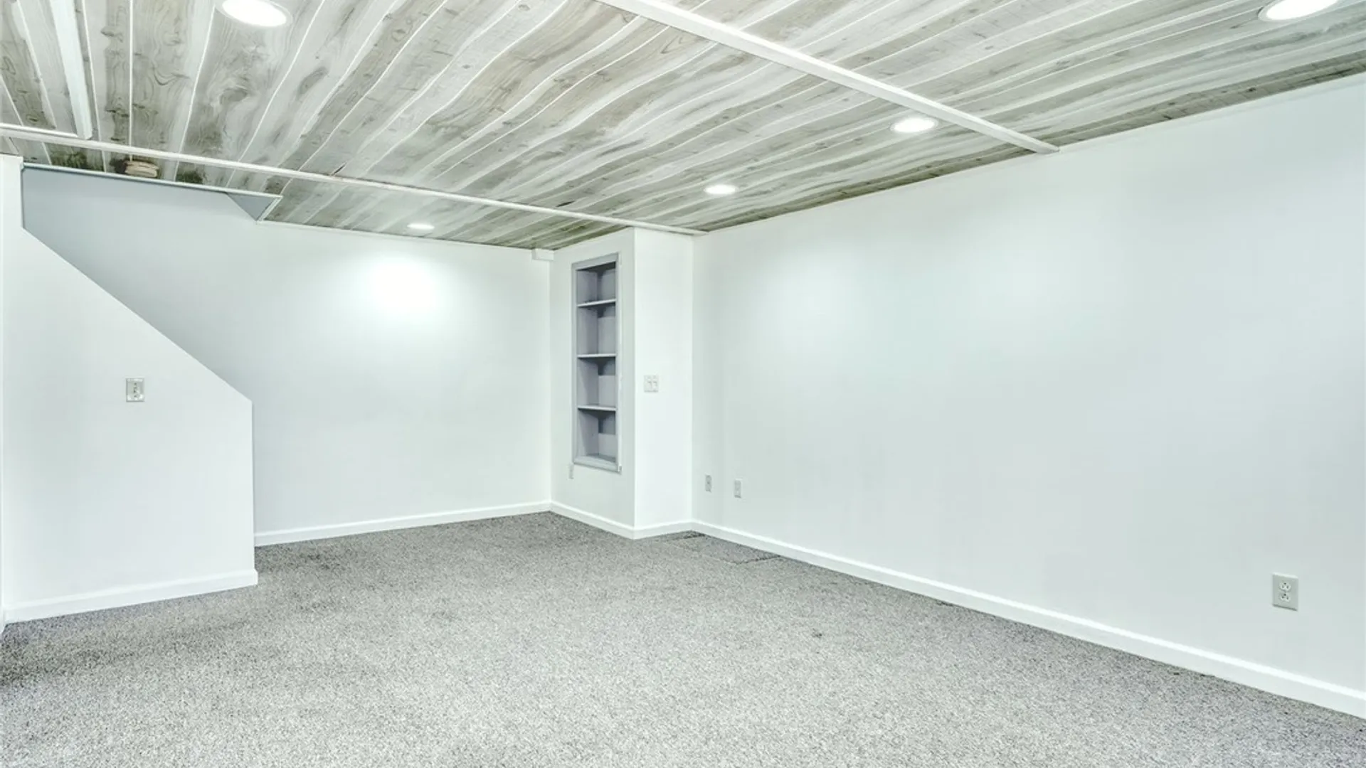 Property at 291 Deerhurst Lane, Webster, NY 14580 27