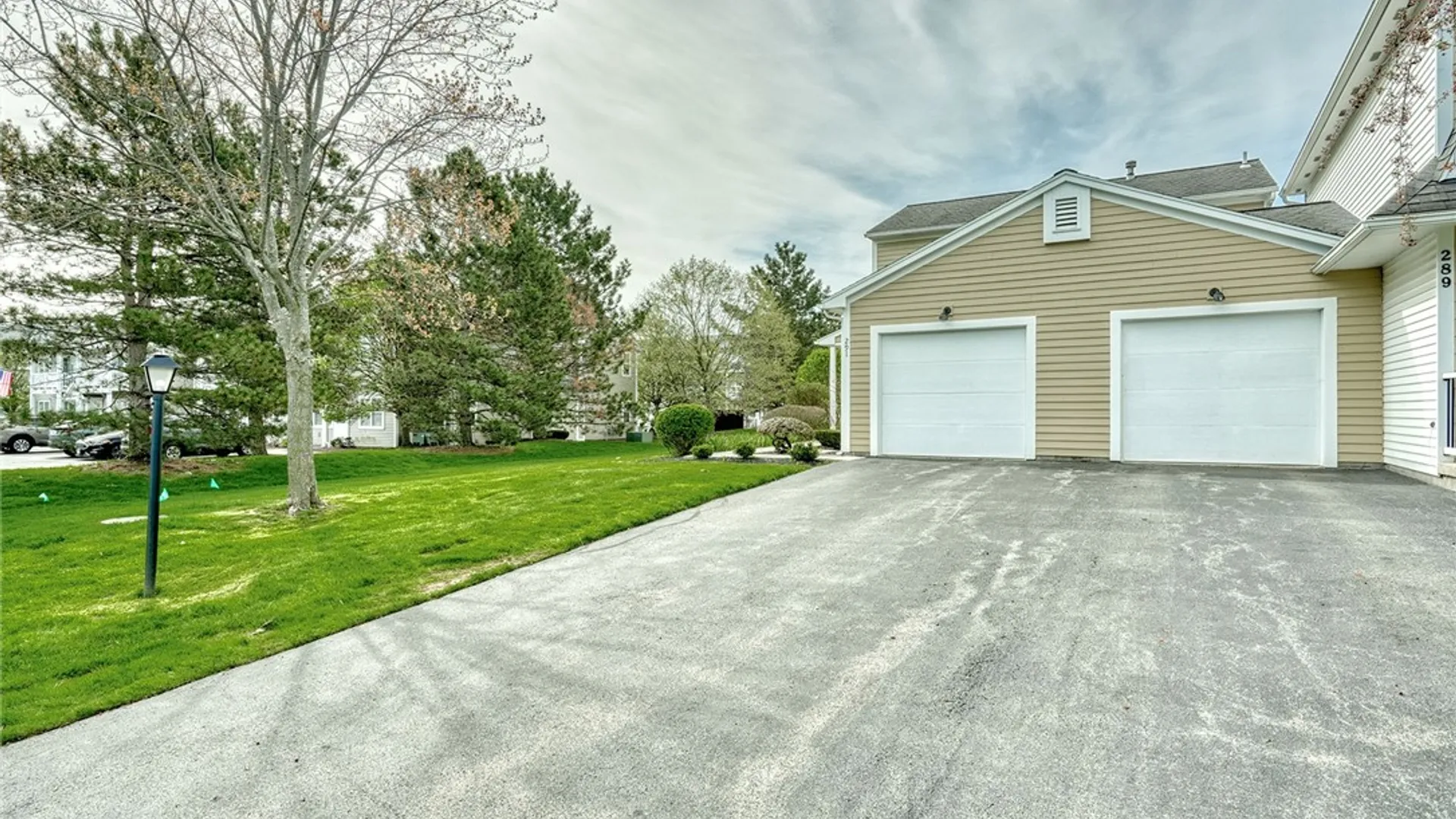 Property at 291 Deerhurst Lane, Webster, NY 14580 3