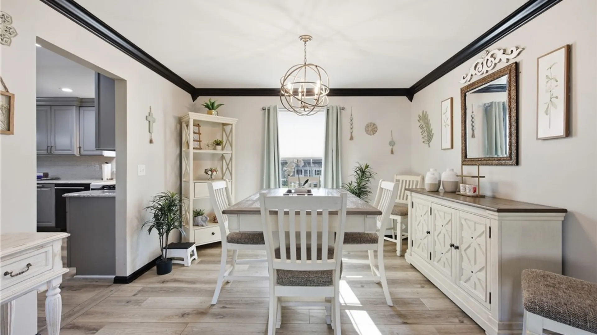 Property at 64 Park Lane, Grand Island, NY 14072 10