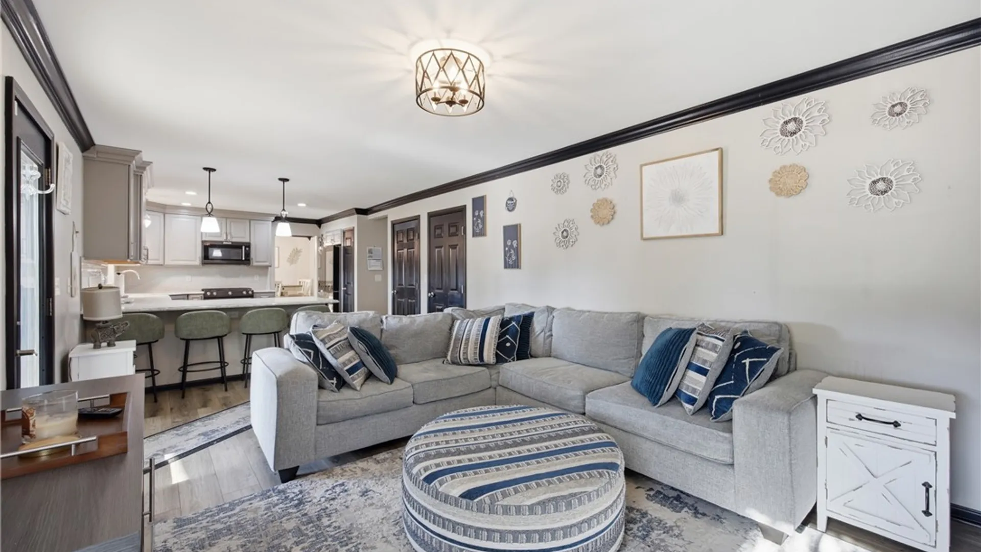 Property at 64 Park Lane, Grand Island, NY 14072 16