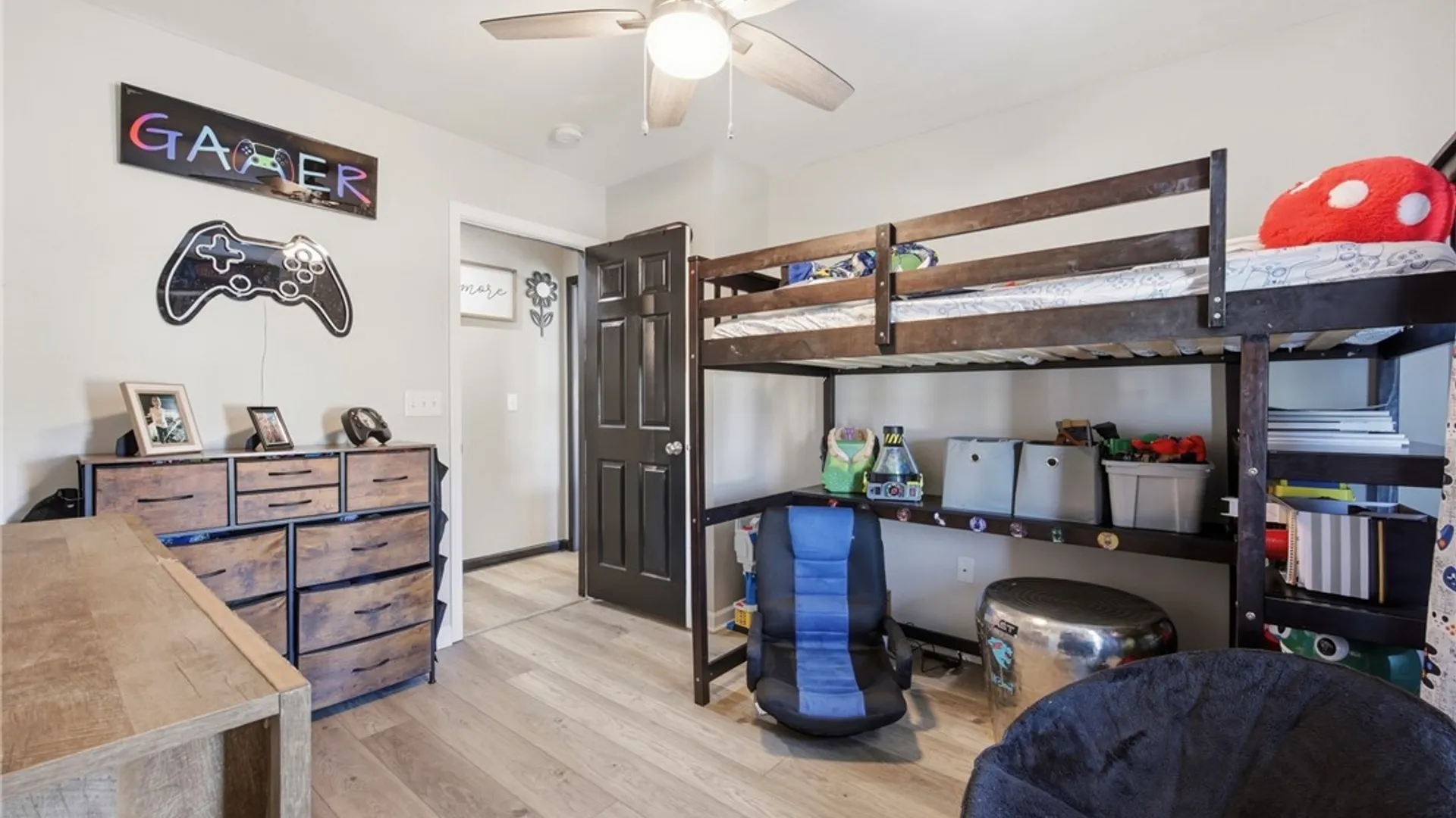 Property at 64 Park Lane, Grand Island, NY 14072 30