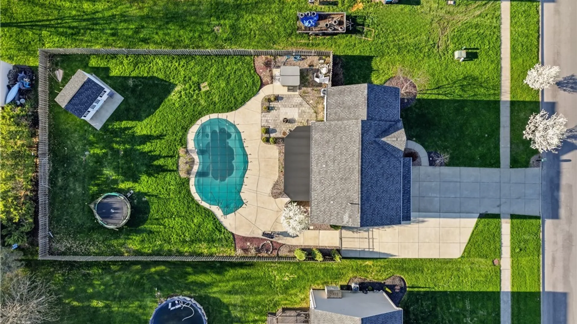 Property at 64 Park Lane, Grand Island, NY 14072 42