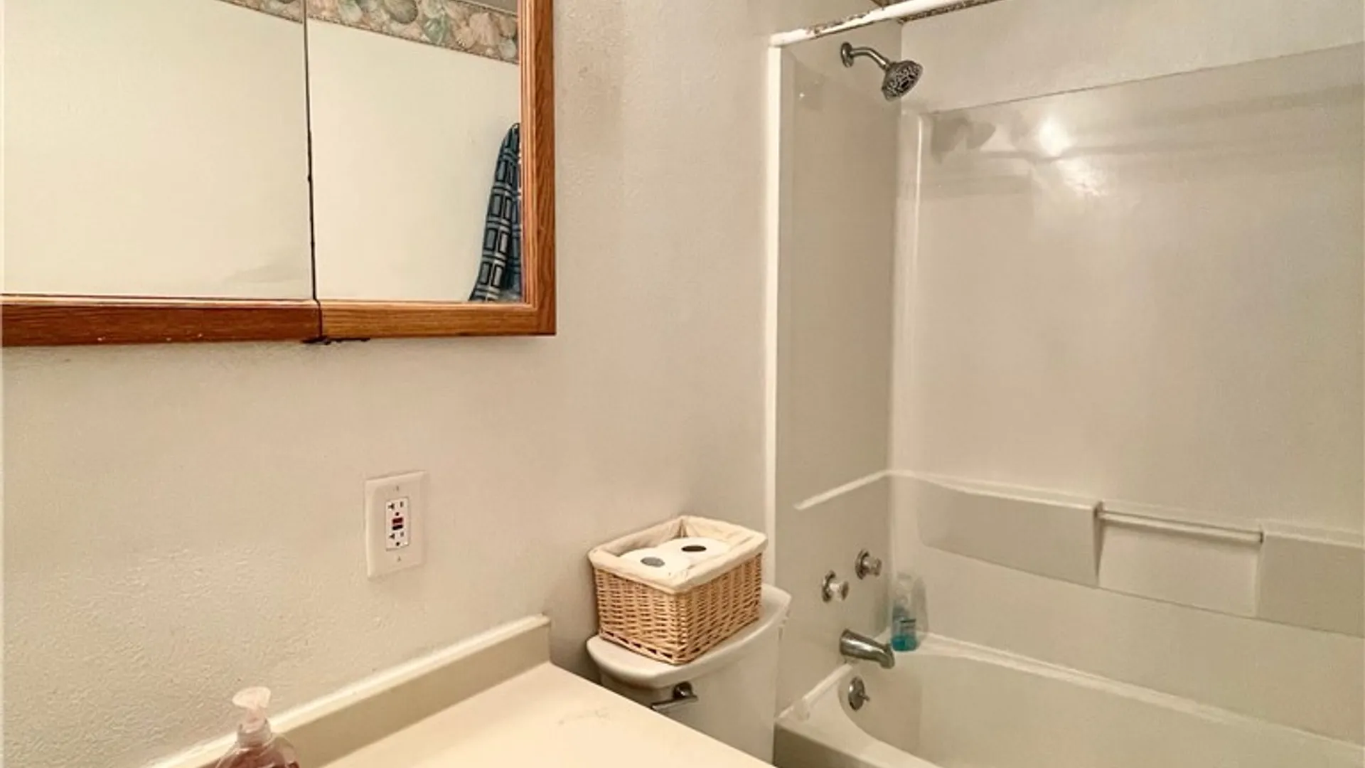Property at 121 Palmer Street, Auburn, NY 13021 13