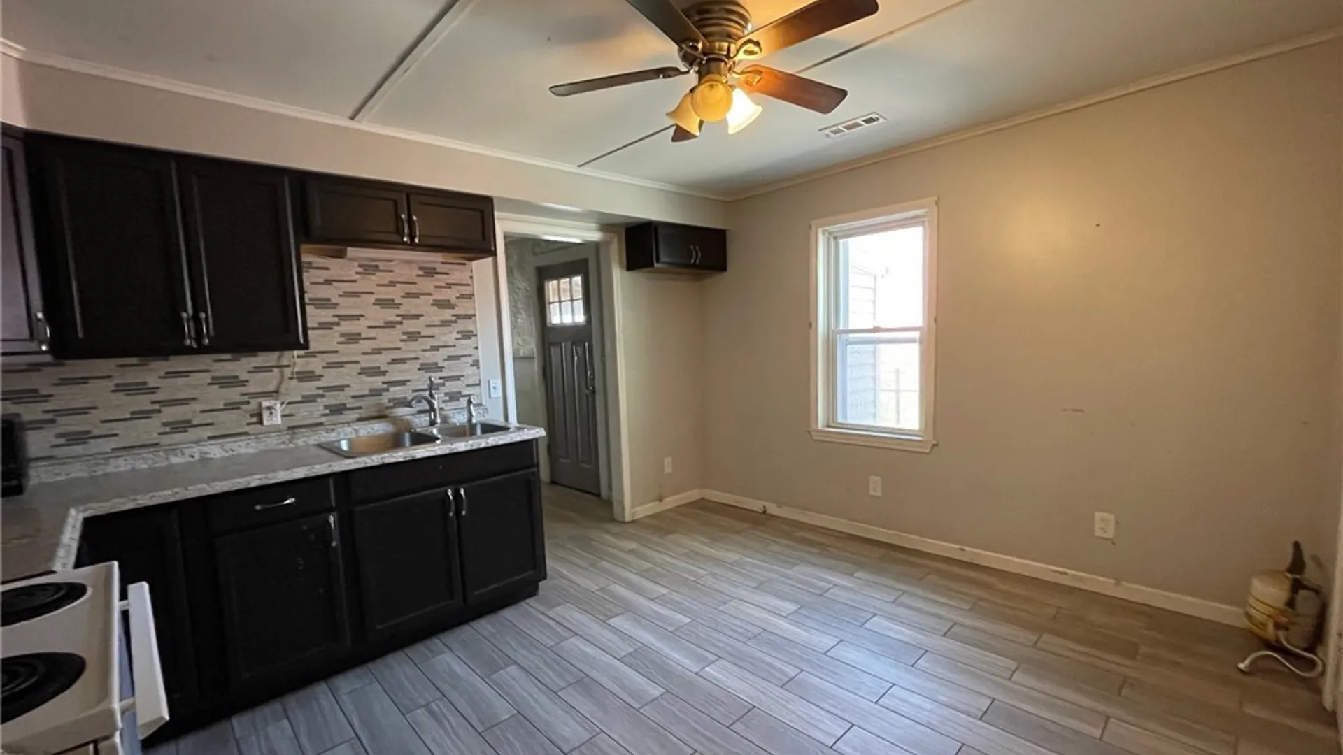 Property at 245 Clinton Street, Lockport City, NY 14094 3