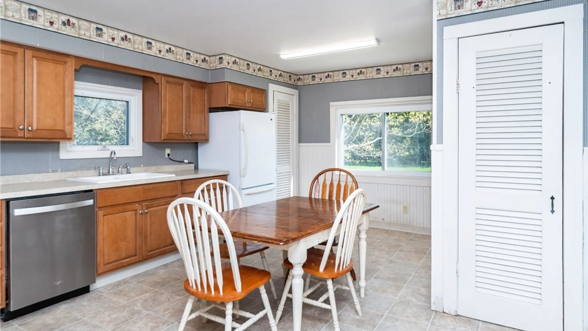 Property at 7851 Oatka Trail, Leroy, NY 14482 4