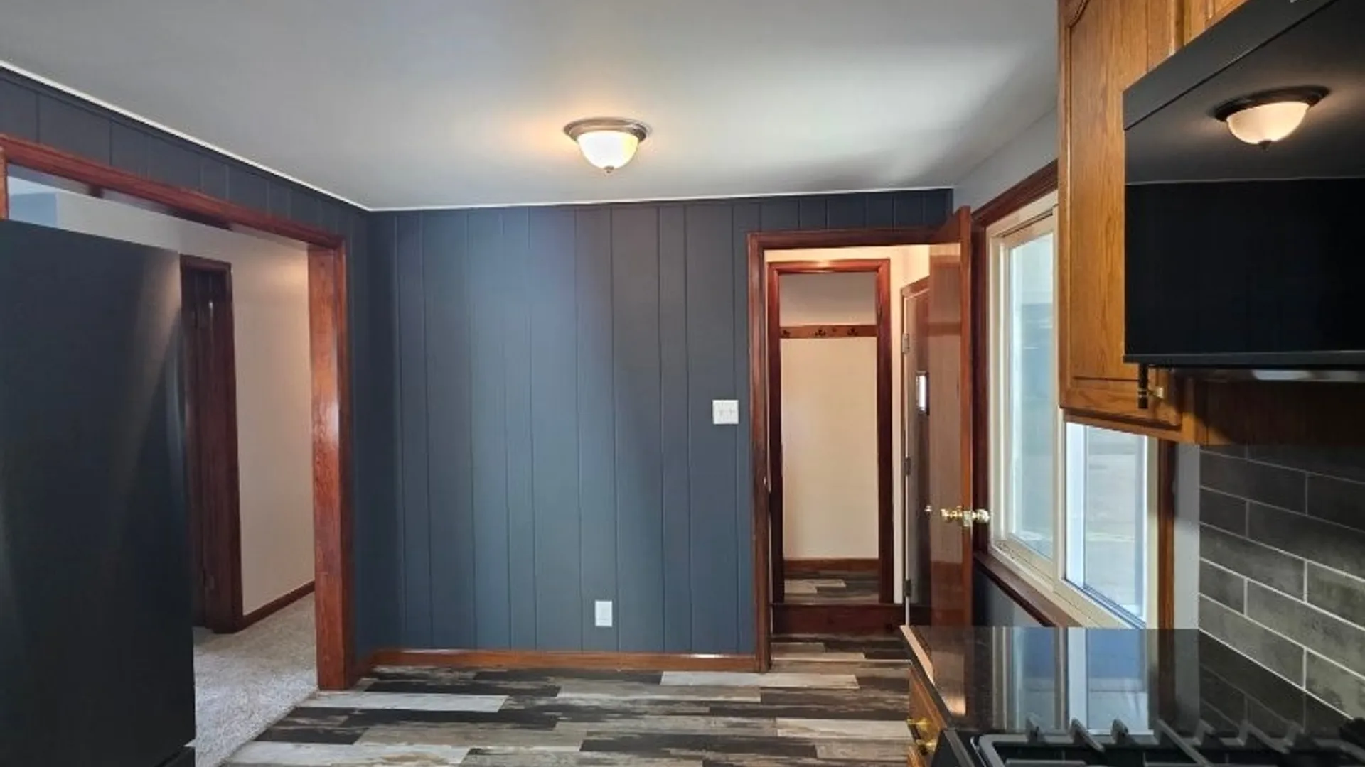 Property at 42 Glendale Lane, Cheektowaga, NY 14225 13