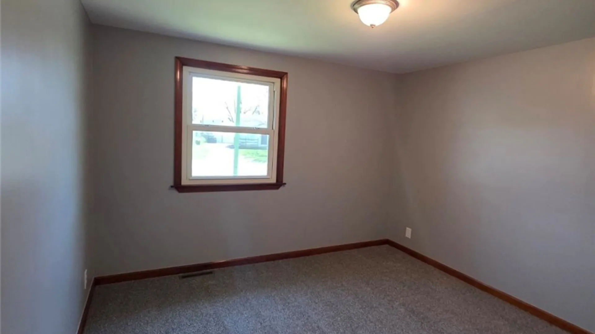 Property at 42 Glendale Lane, Cheektowaga, NY 14225 19