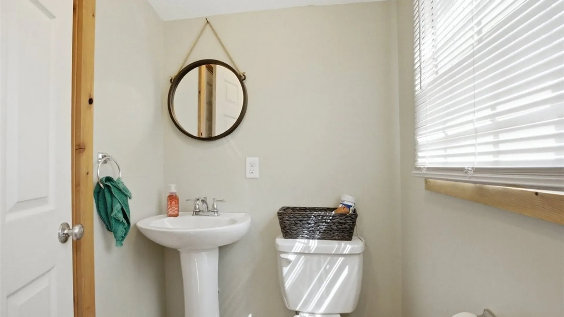 Property at 1845 Dodge Road, Amherst, NY 14051 43