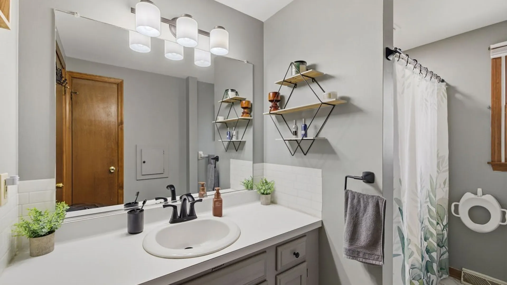 Property at 309 Oakdale Drive, North Tonawanda, NY 14120 21