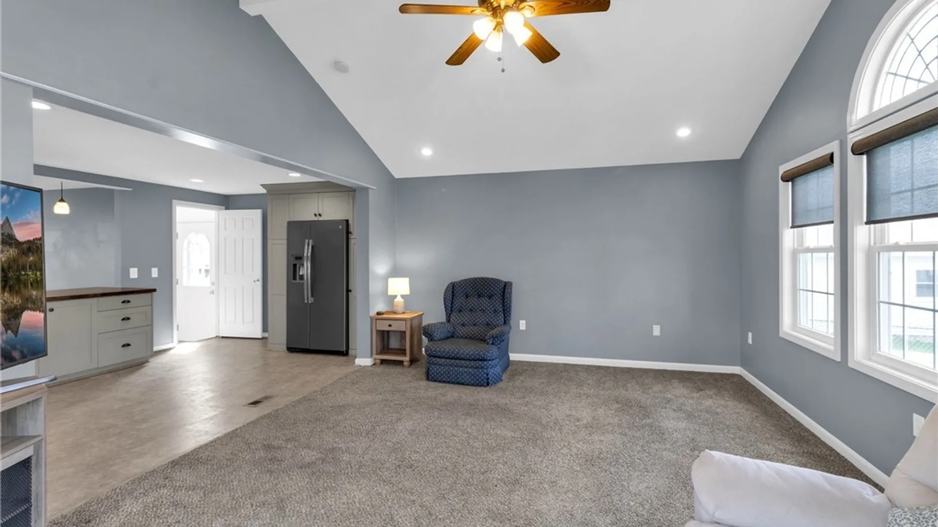Property at 16 Rouen Drive, Cheektowaga, NY 14227 13