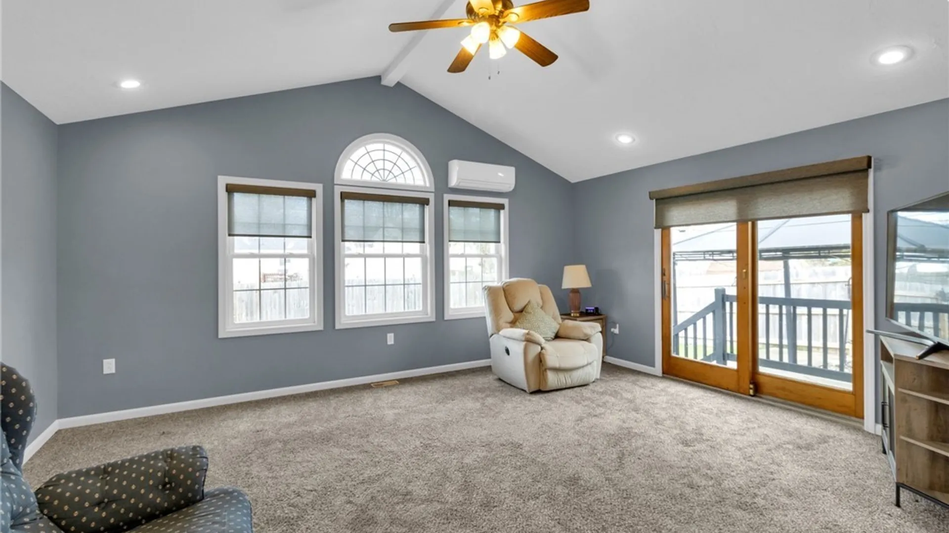 Property at 16 Rouen Drive, Cheektowaga, NY 14227 15