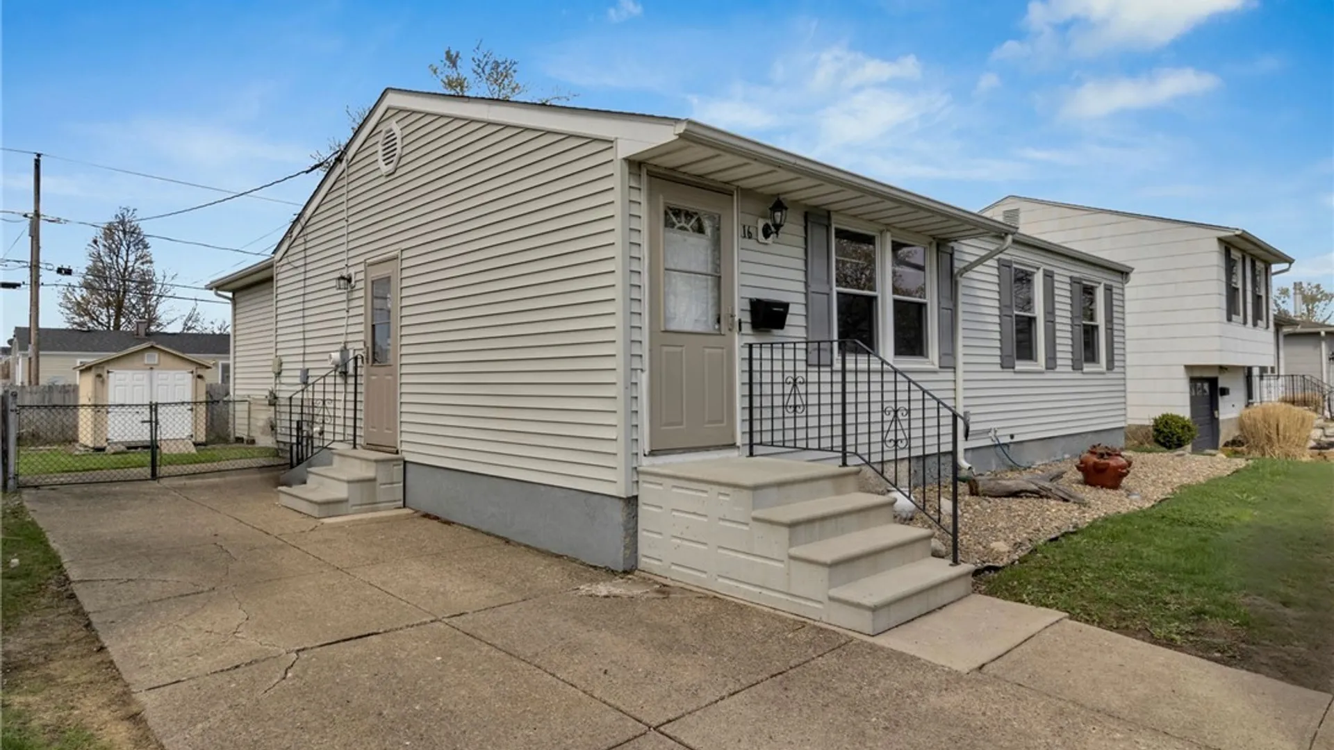 Property at 16 Rouen Drive, Cheektowaga, NY 14227 3