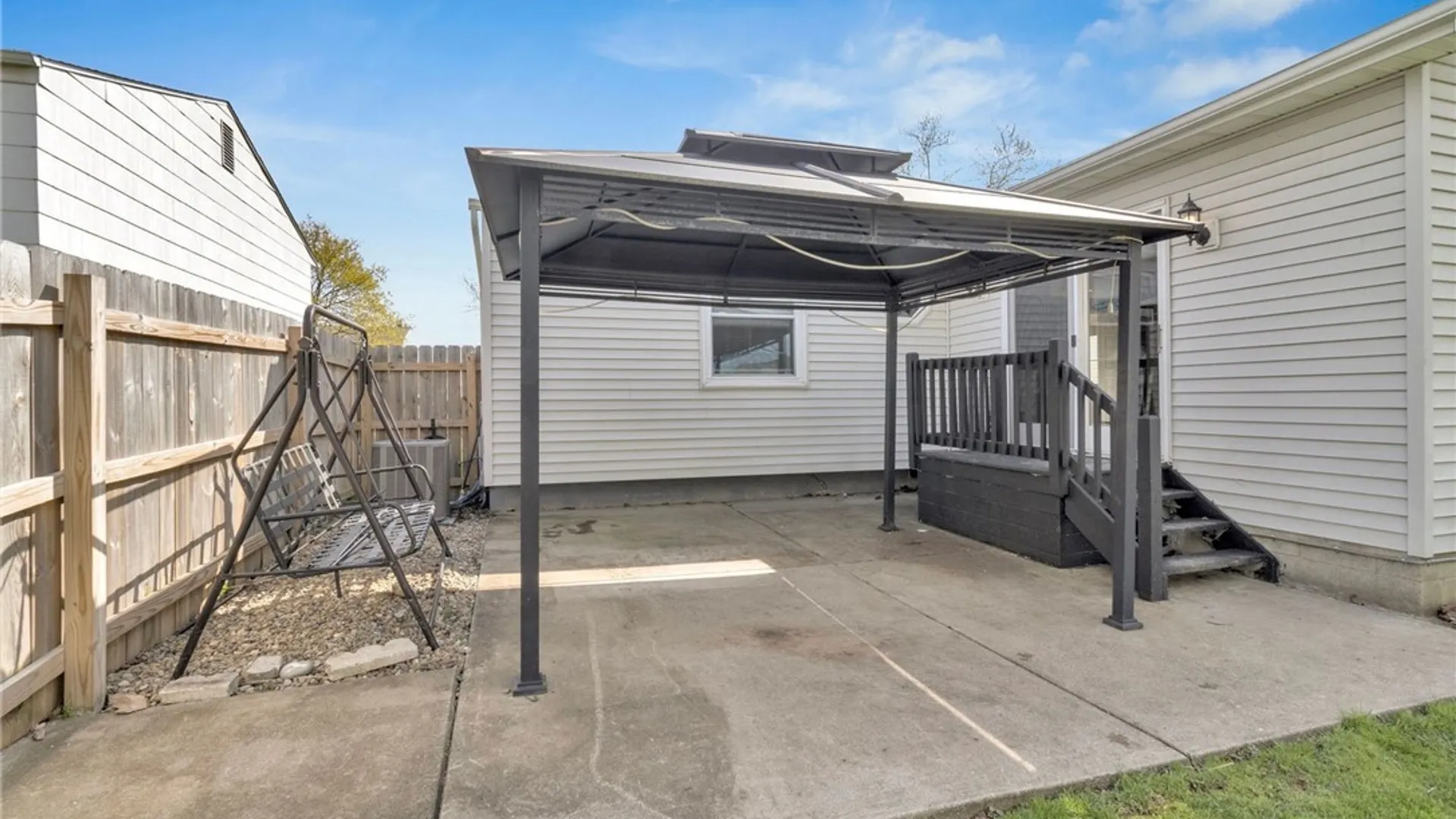 Property at 16 Rouen Drive, Cheektowaga, NY 14227 37