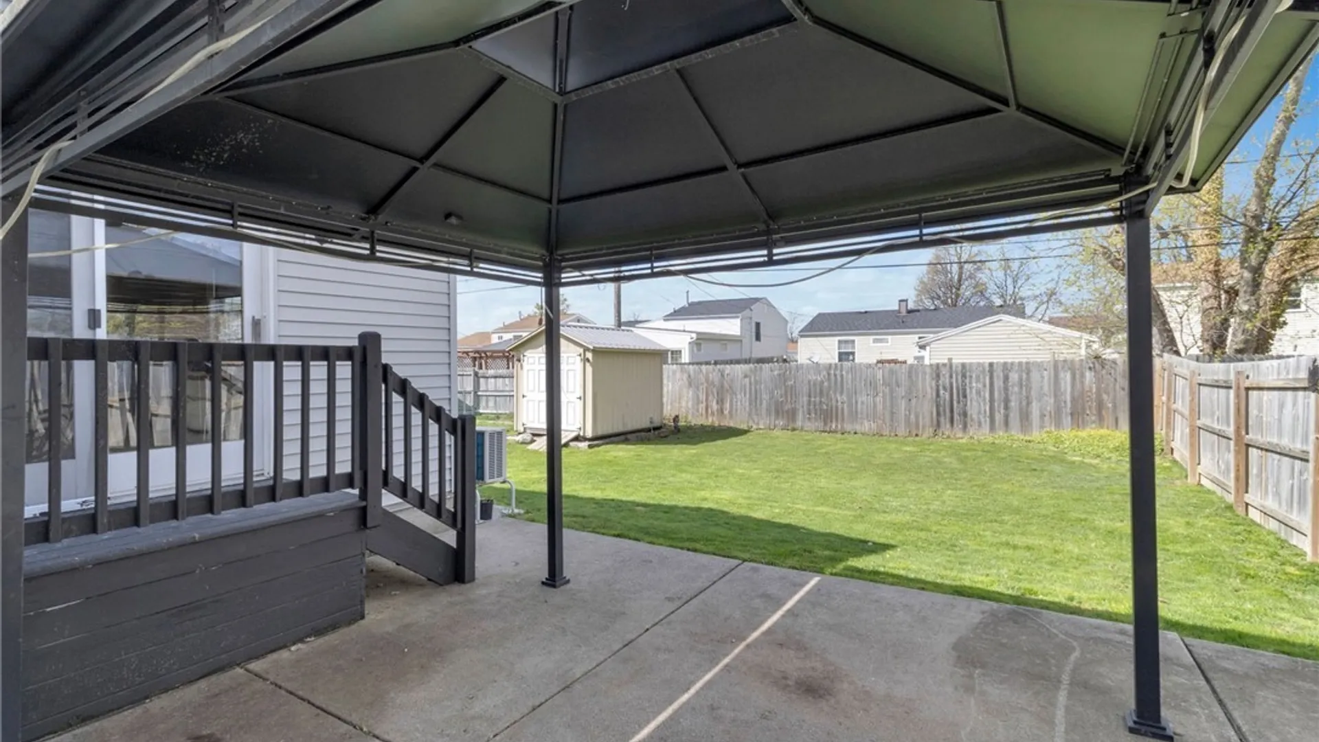 Property at 16 Rouen Drive, Cheektowaga, NY 14227 38