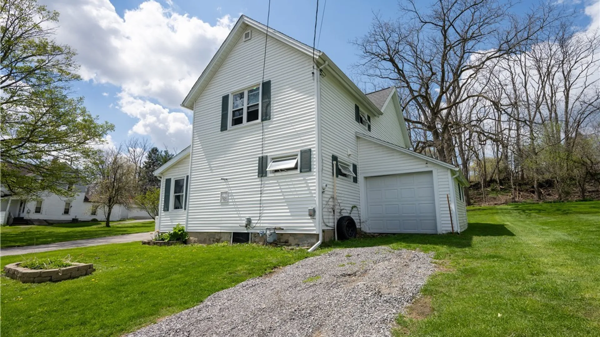 Property at 17 Brad Street, Warsaw, NY 14569 4
