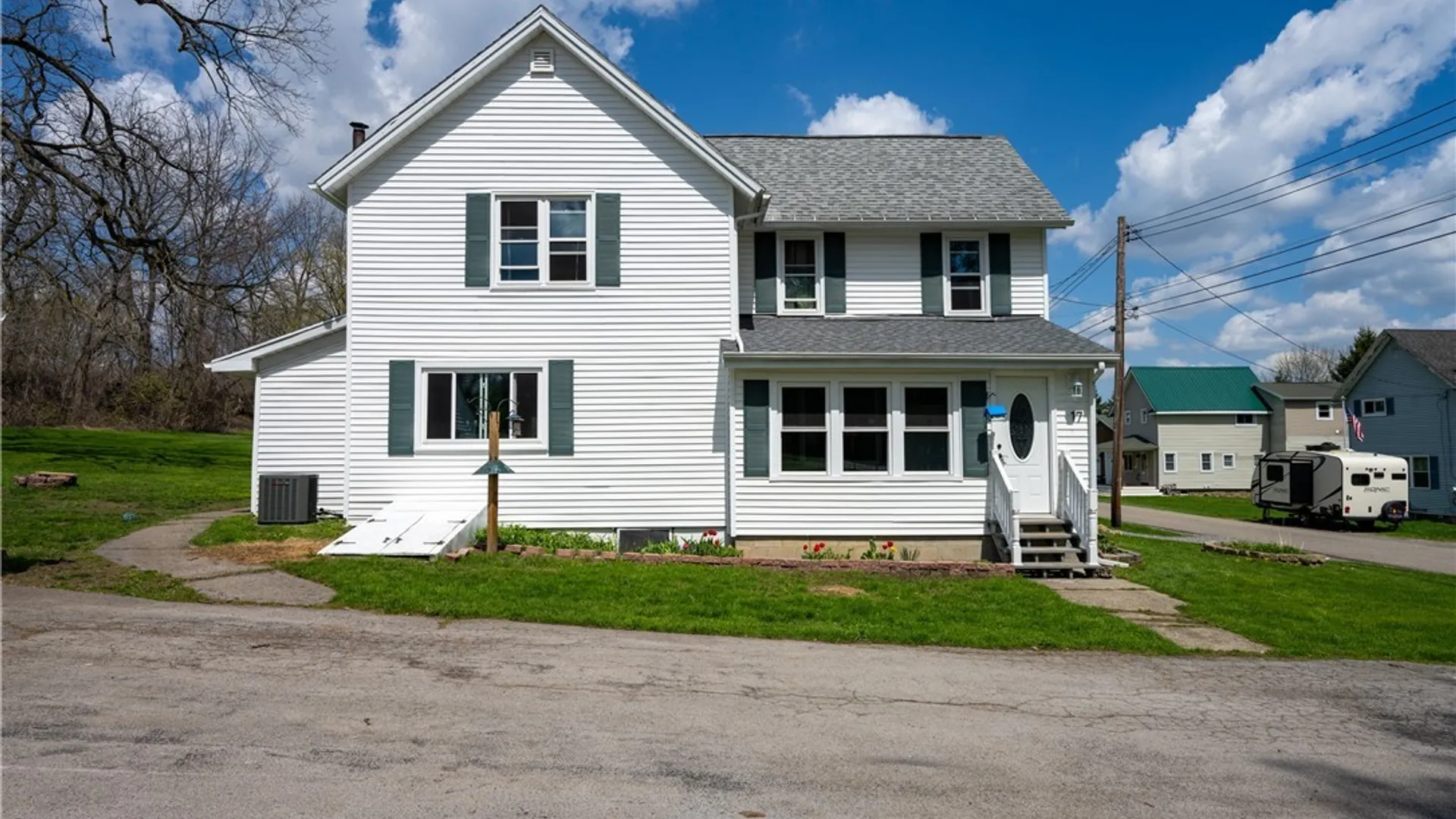 Property at 17 Brad Street, Warsaw, NY 14569 5