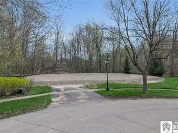 36 White Pine Court, Amherst, NY 14051