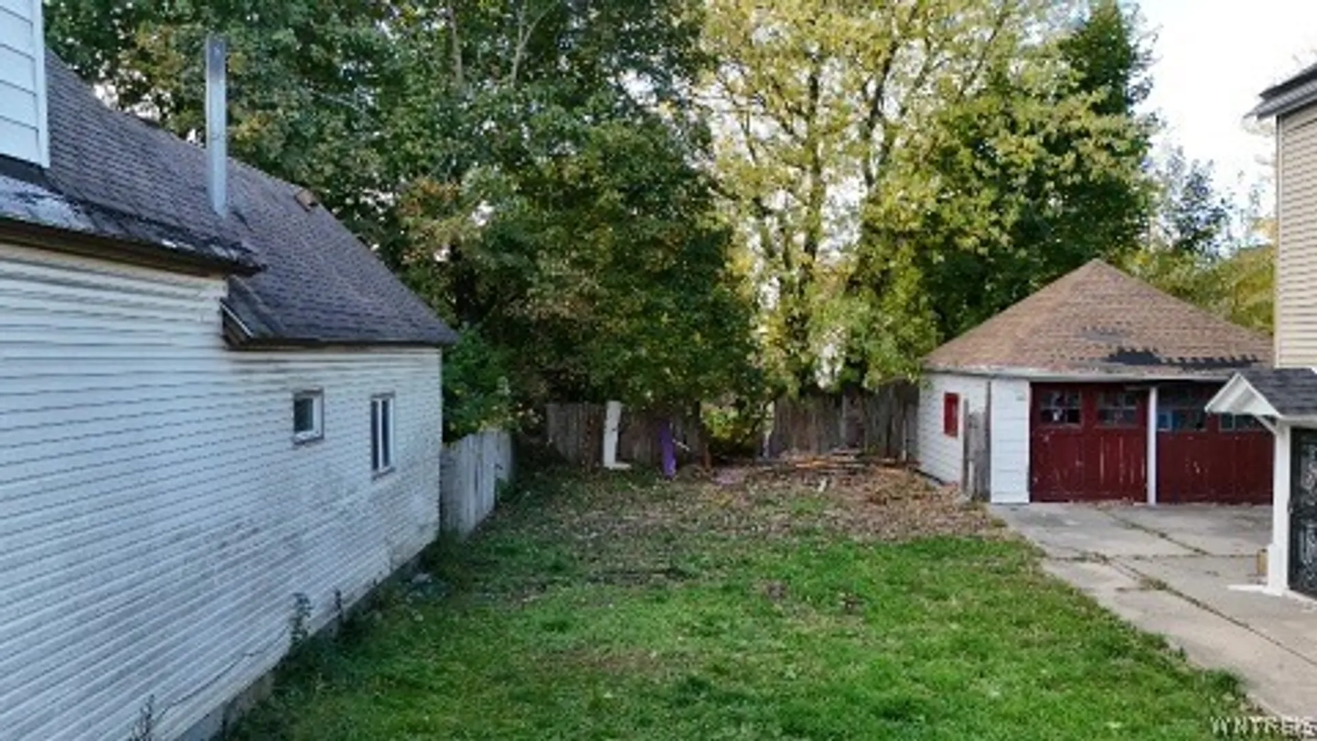 Property at 112 Goembel Avenue, Buffalo, NY 14211 4