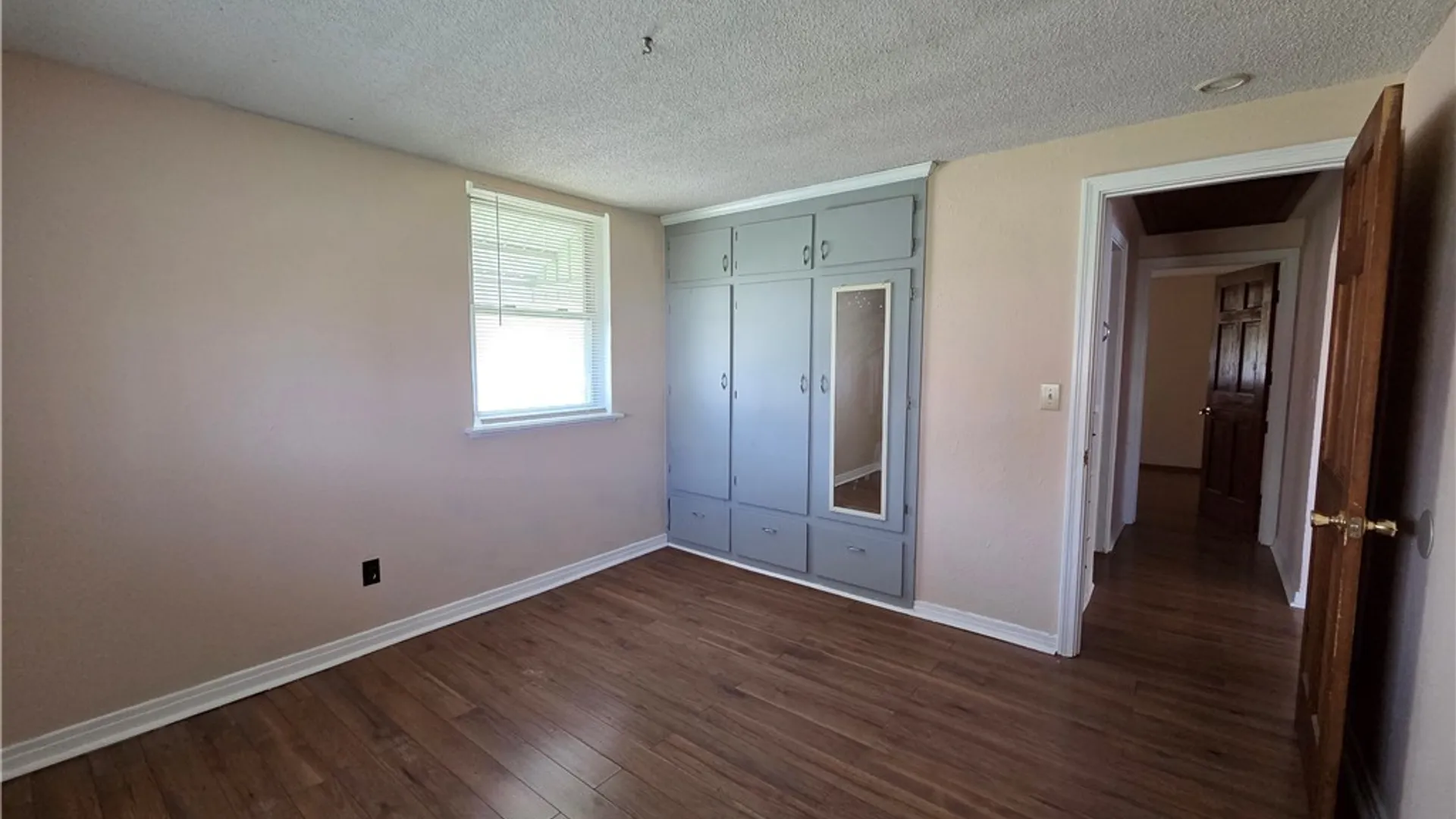 Property at 71 4th Avenue, Lancaster, NY 14086 5