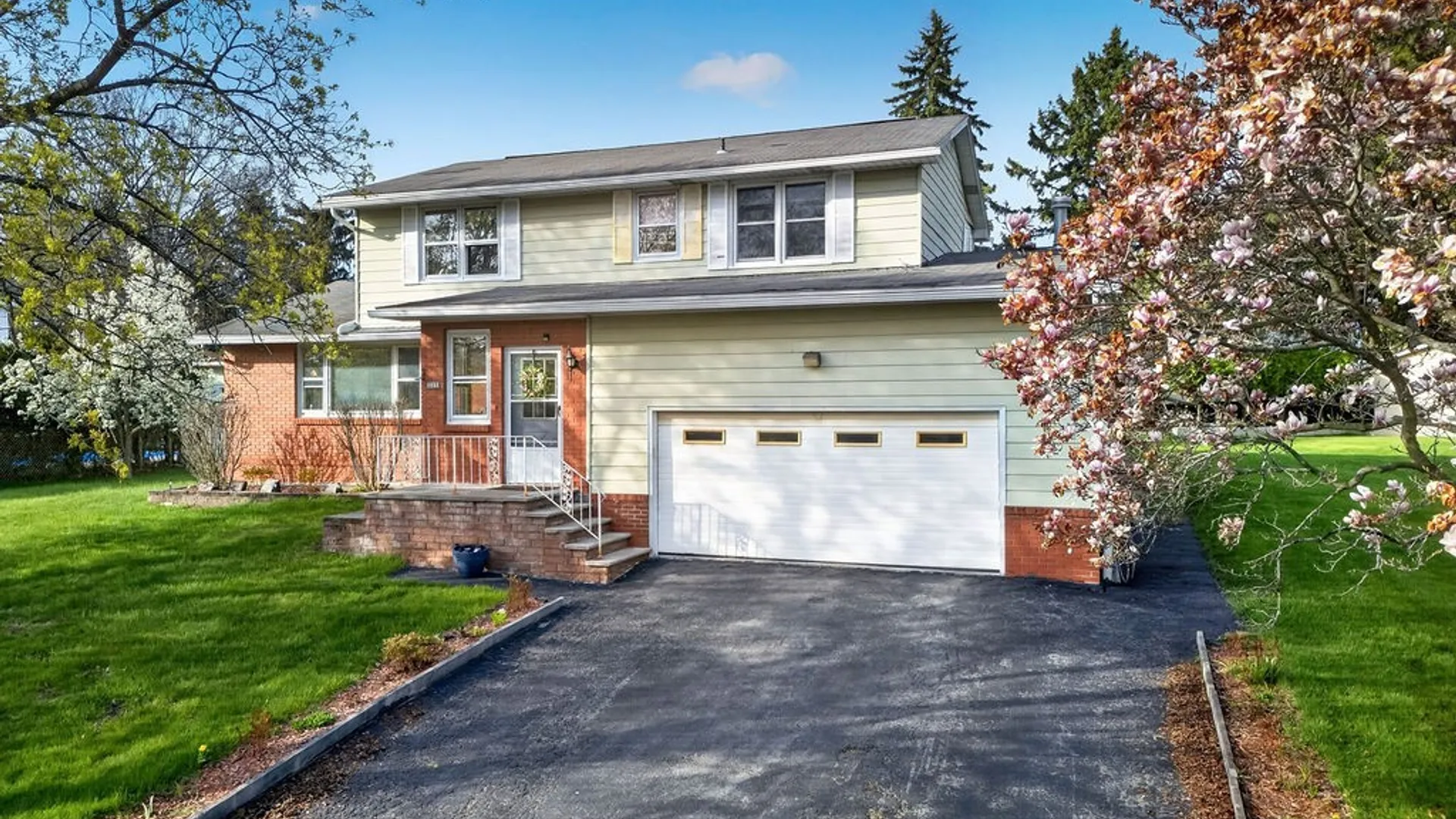 Property at 225 Monte Vista Drive, Camillus, NY 13031 2