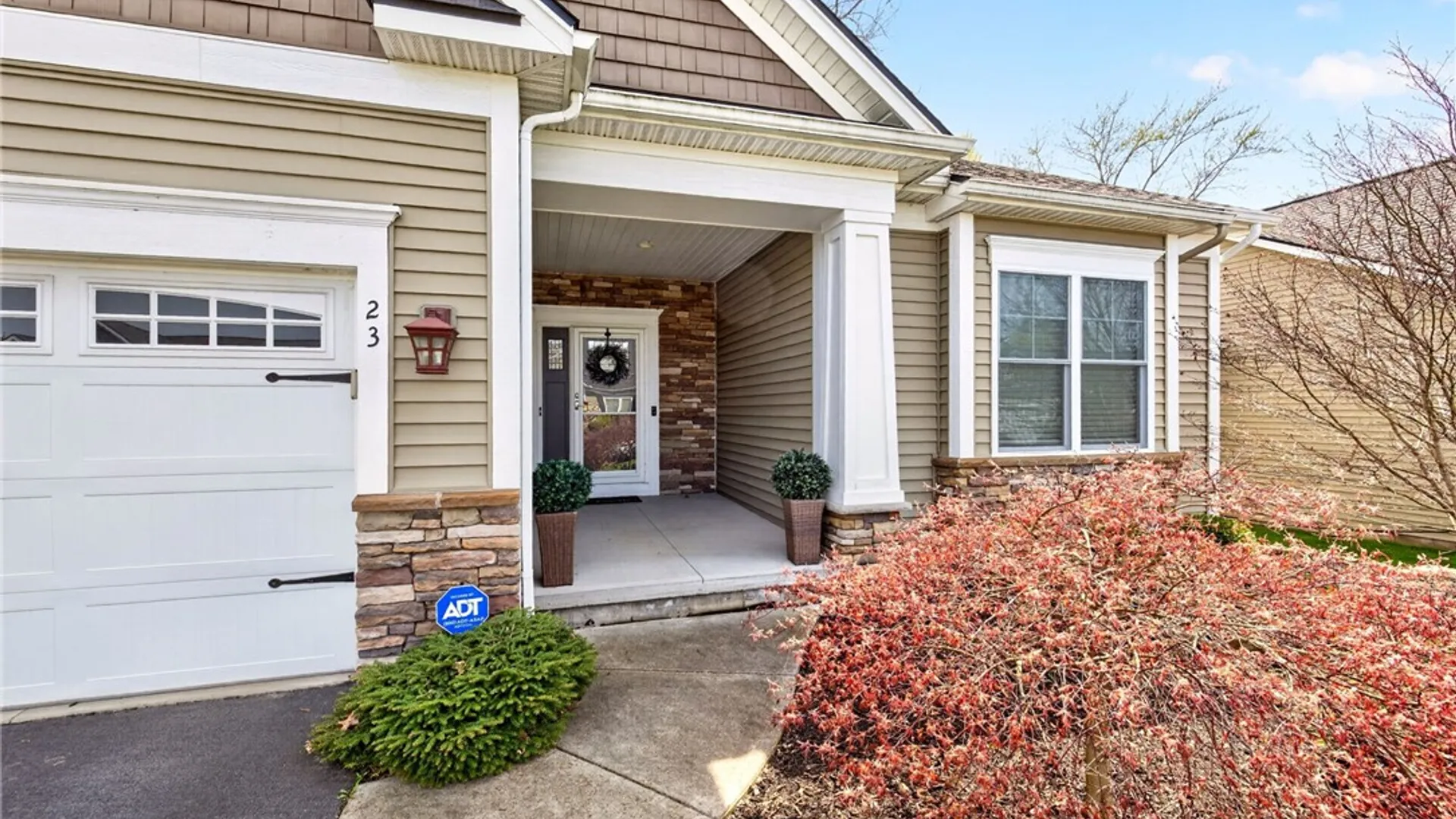 Property at 23 Threadleaf Lane, Penfield, NY 14526 3