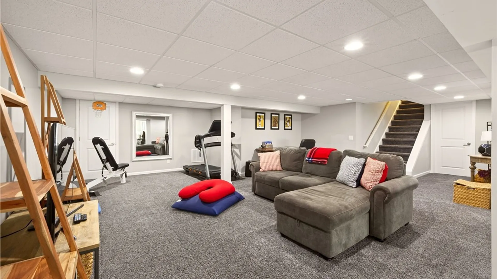 Property at 23 Threadleaf Lane, Penfield, NY 14526 36