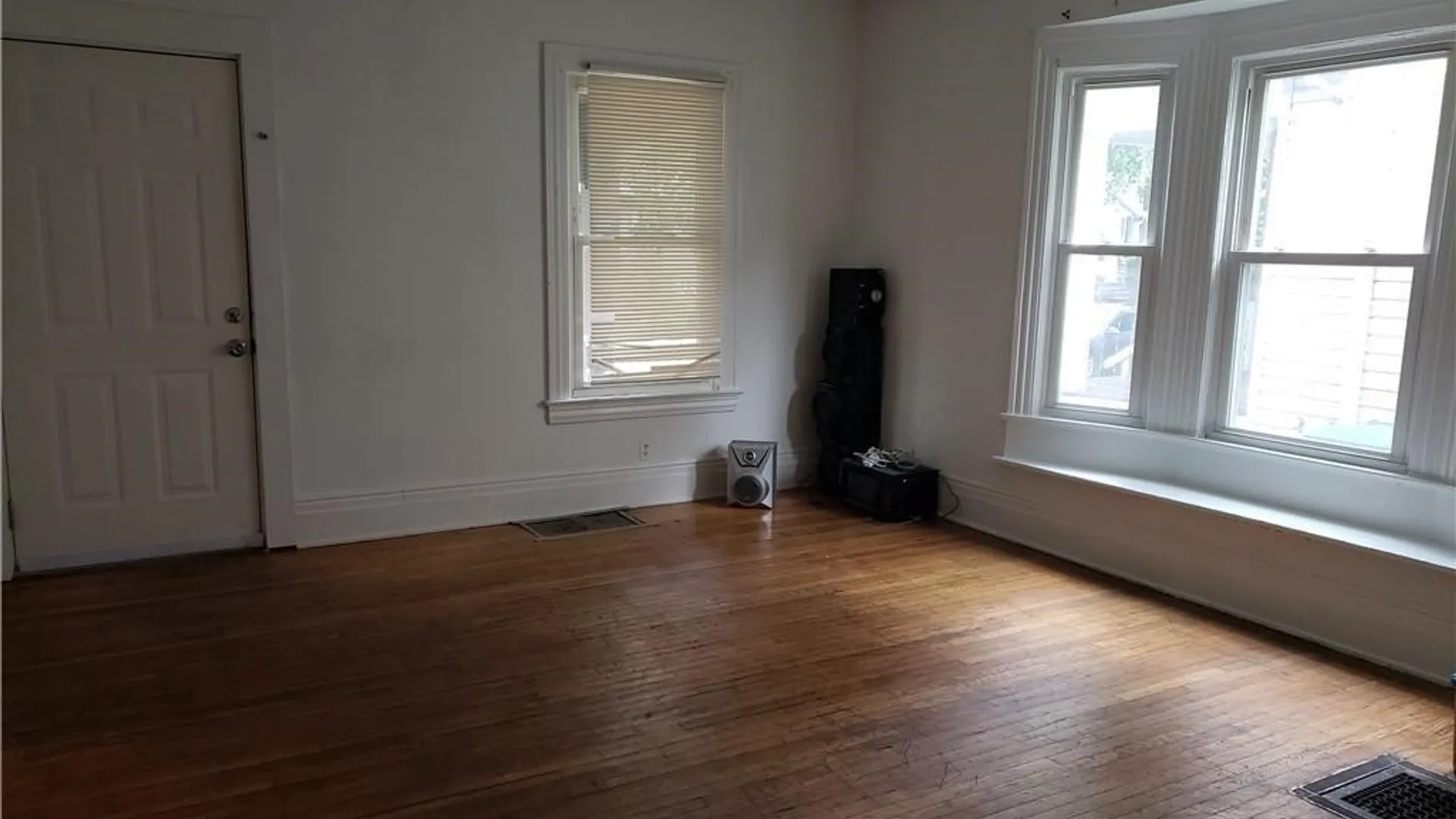 Property at 36 Berkshire Street, Rochester, NY 14607 4