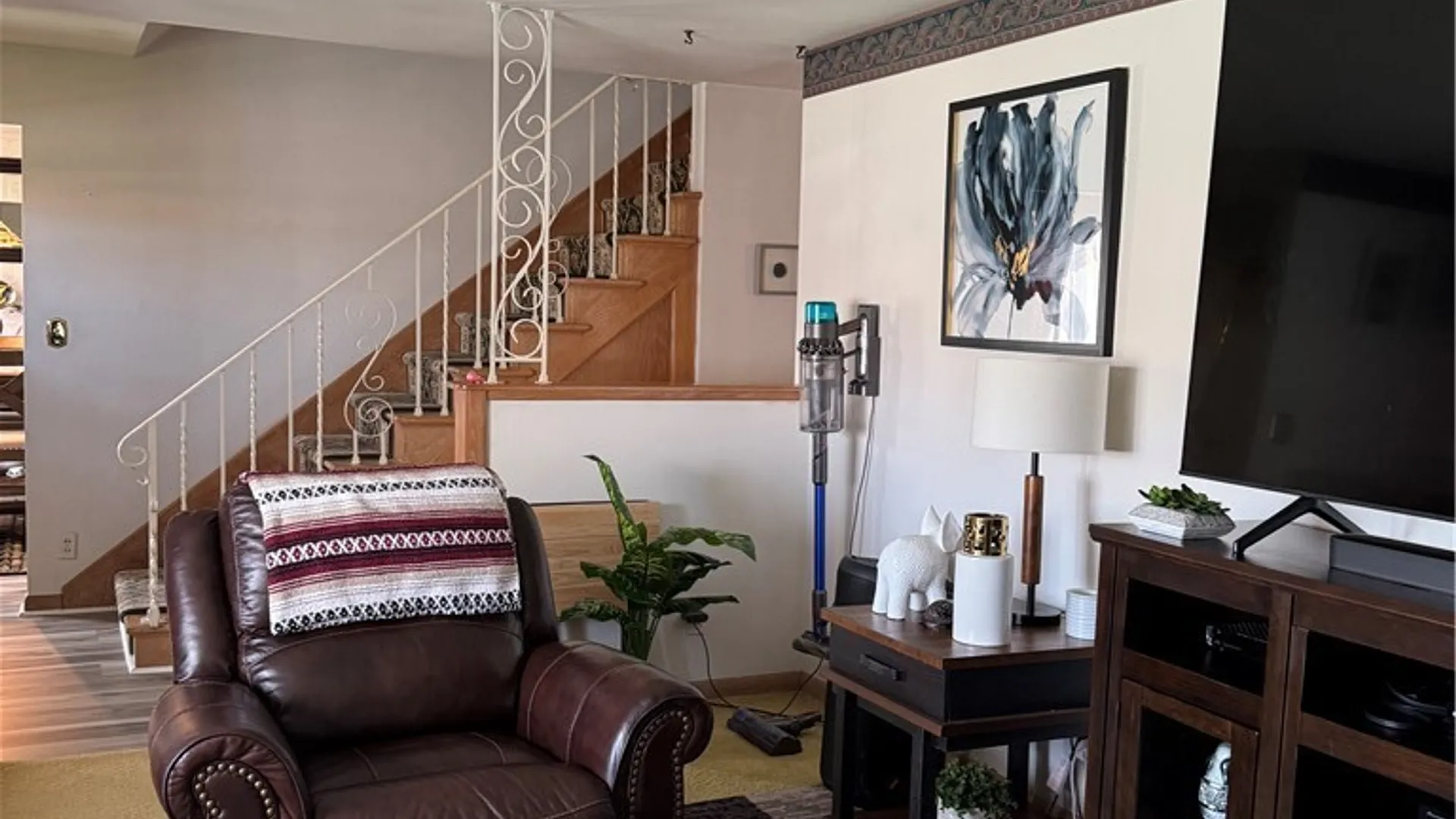 Property at 567 Martin Road, Lackawanna, NY 14218 14