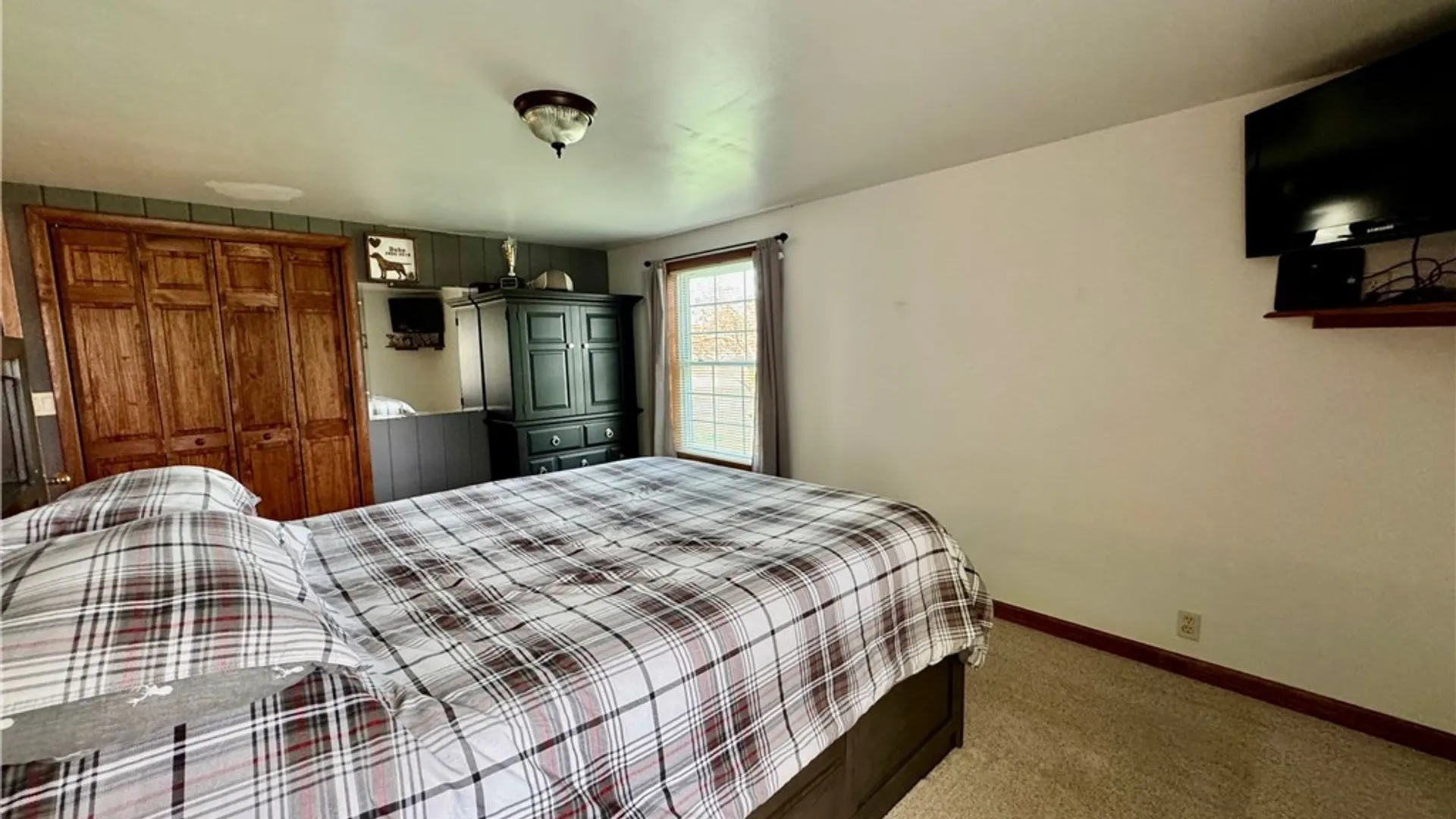 Property at 87 Clinton Street, New Hartford, NY 13417 21