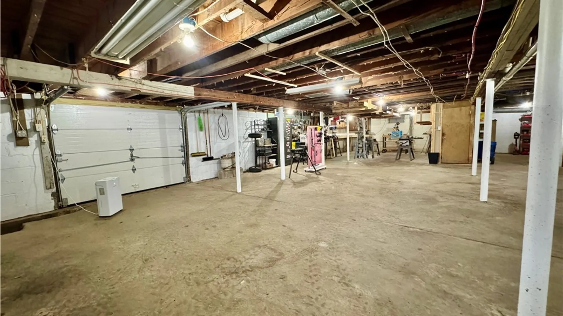 Property at 87 Clinton Street, New Hartford, NY 13417 32