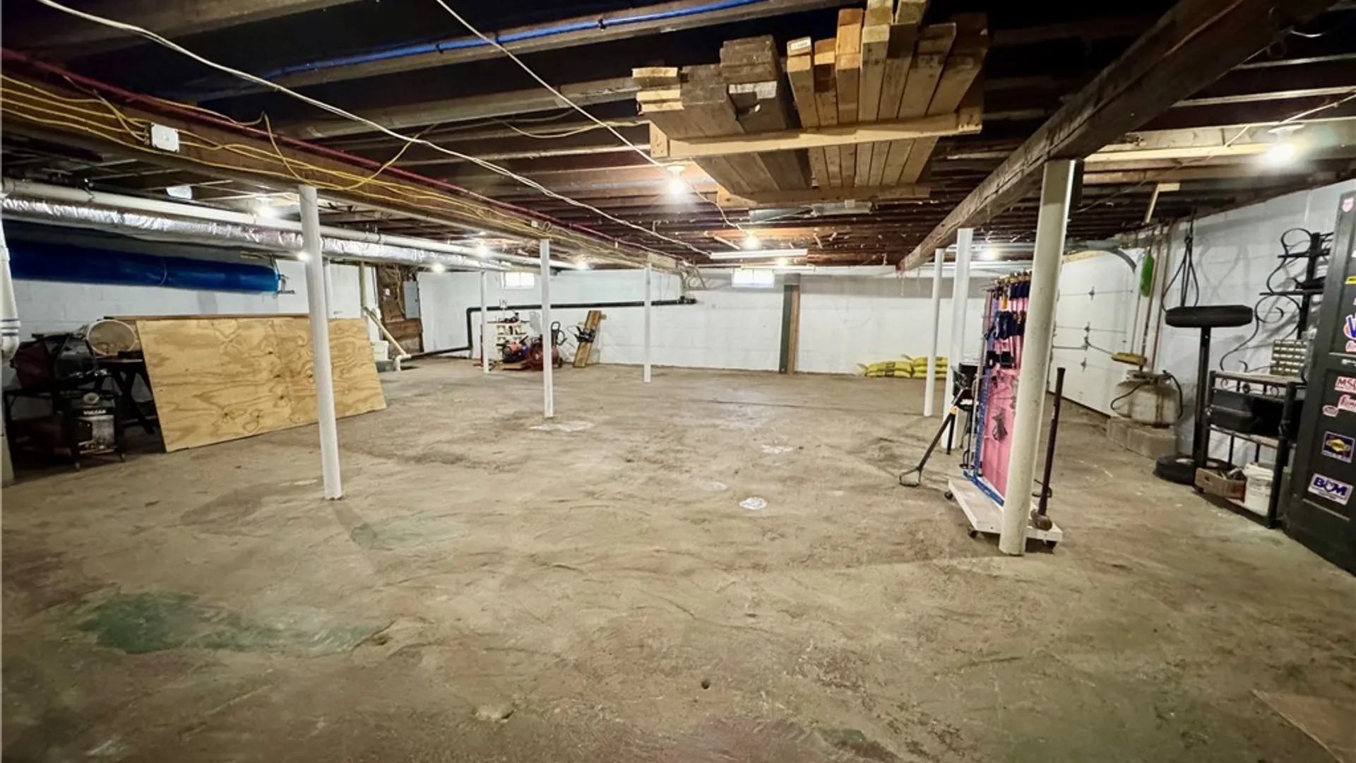 Property at 87 Clinton Street, New Hartford, NY 13417 34