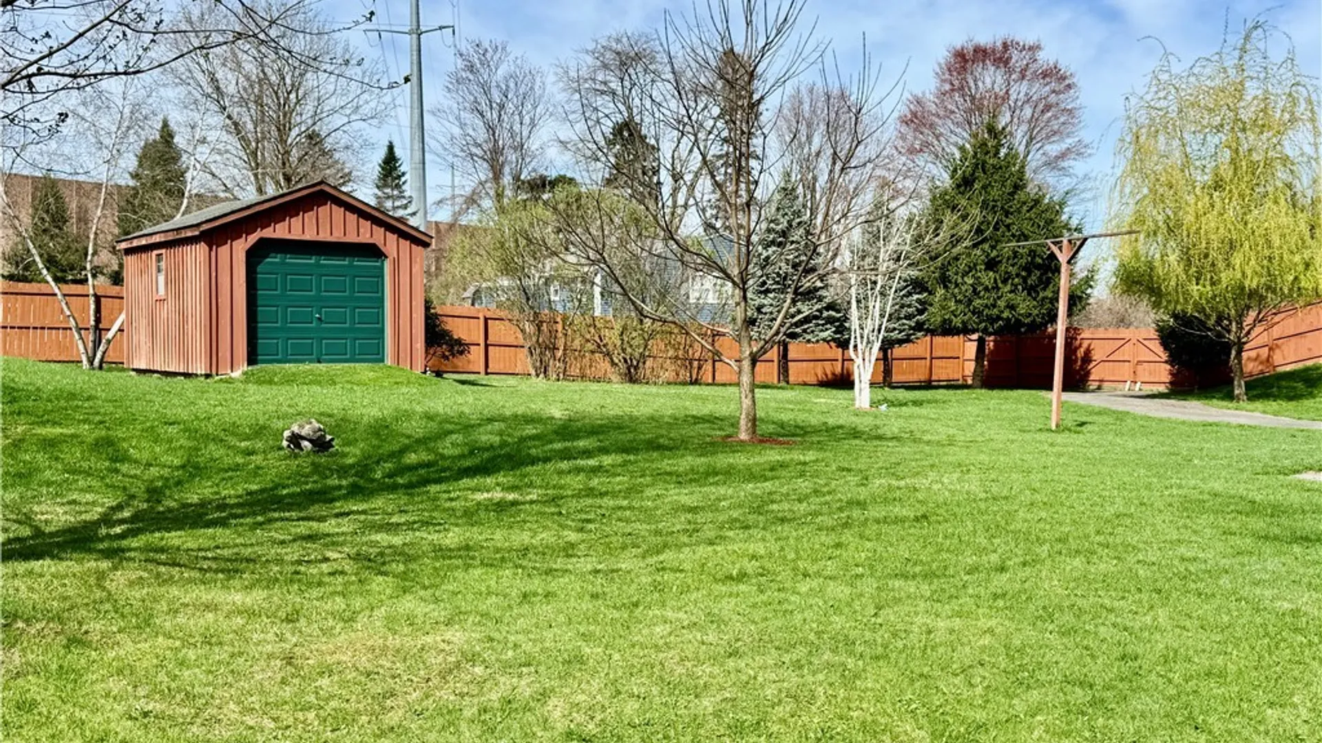 Property at 87 Clinton Street, New Hartford, NY 13417 41