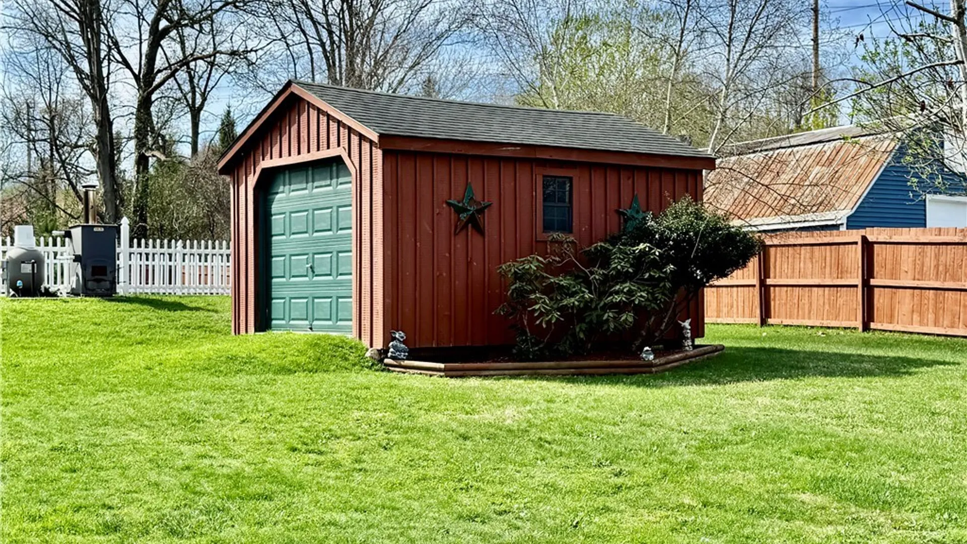 Property at 87 Clinton Street, New Hartford, NY 13417 42
