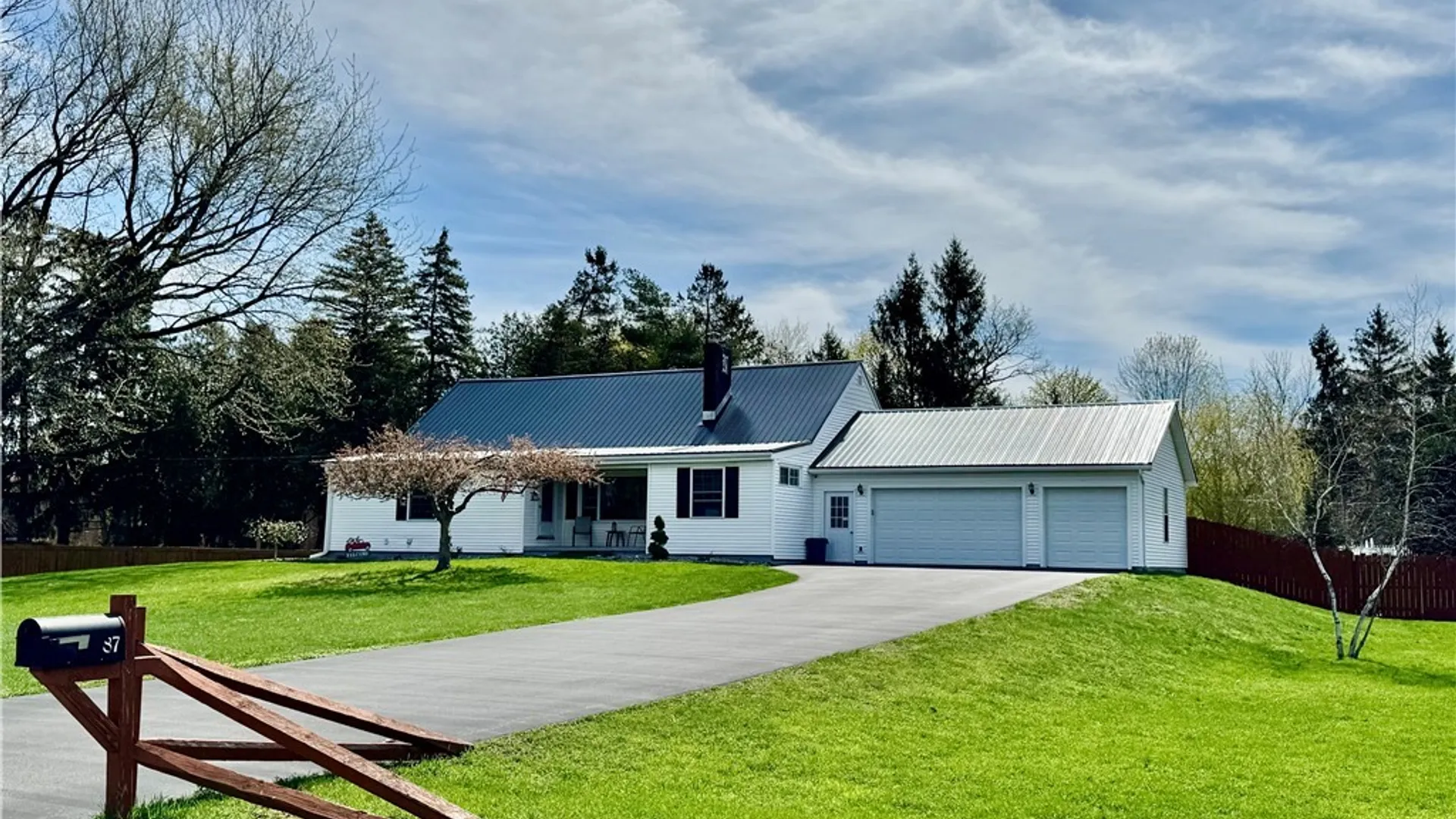 Property at 87 Clinton Street, New Hartford, NY 13417 49