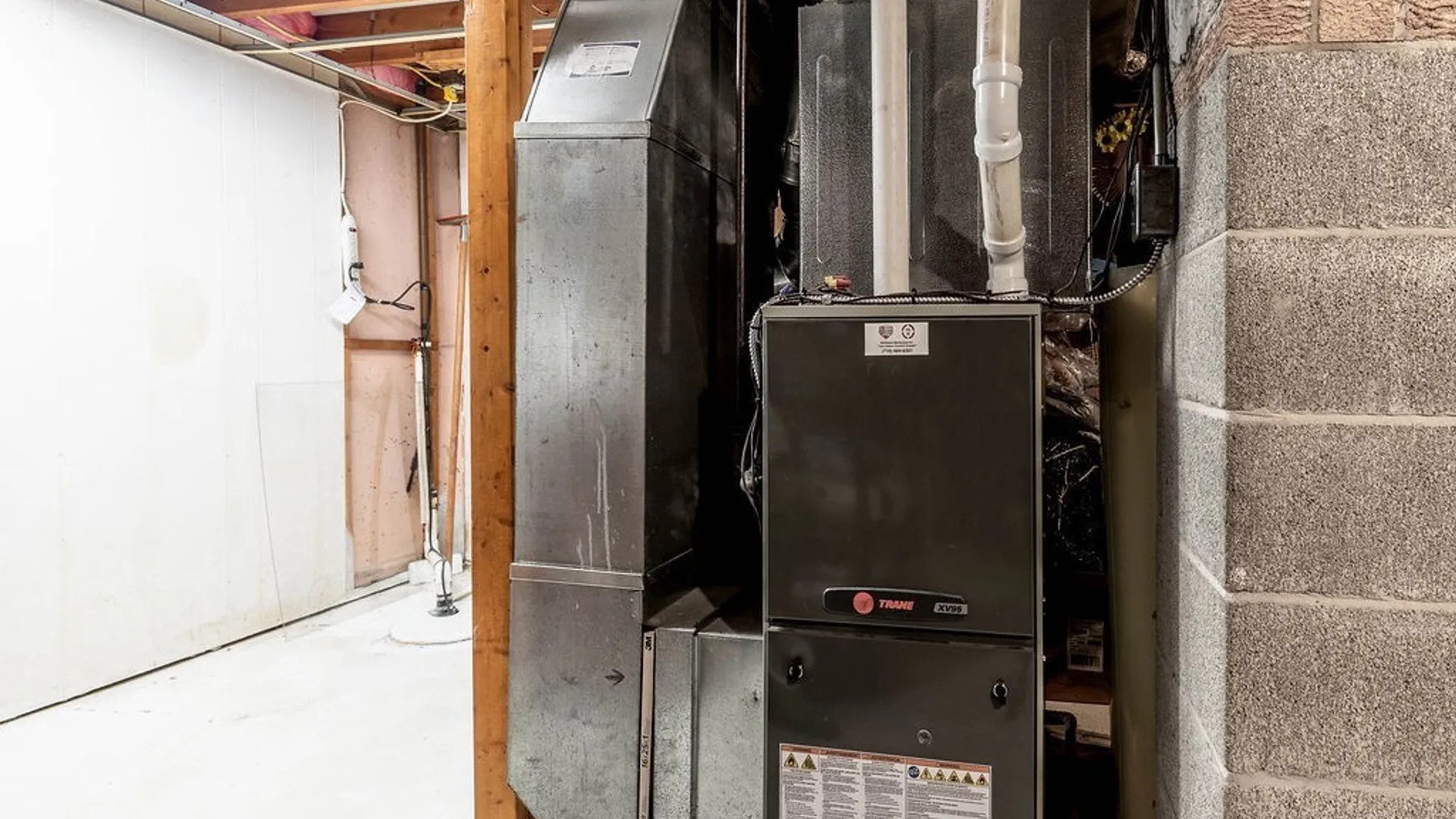 Property at 58 Dauer Drive, West Seneca, NY 14224 11