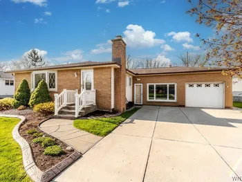 58 Dauer Drive, West Seneca, NY 14224