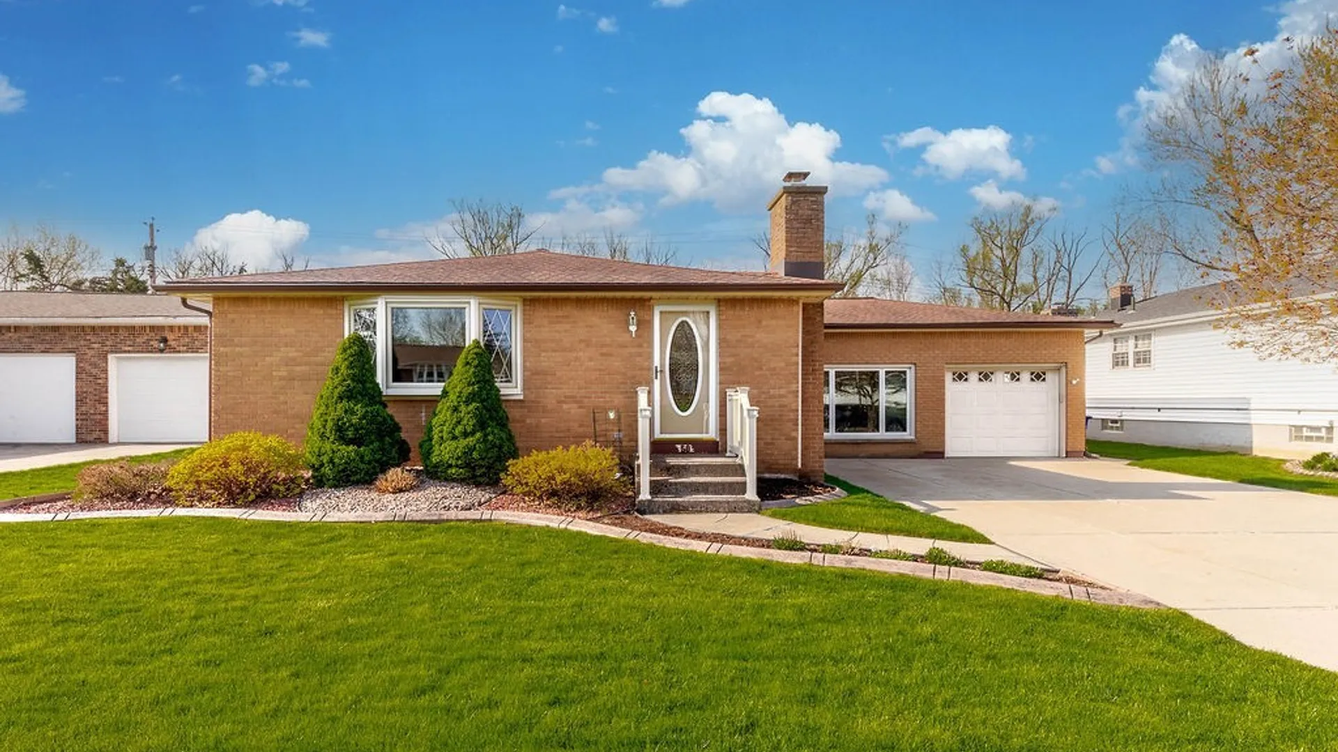 Property at 58 Dauer Drive, West Seneca, NY 14224 2