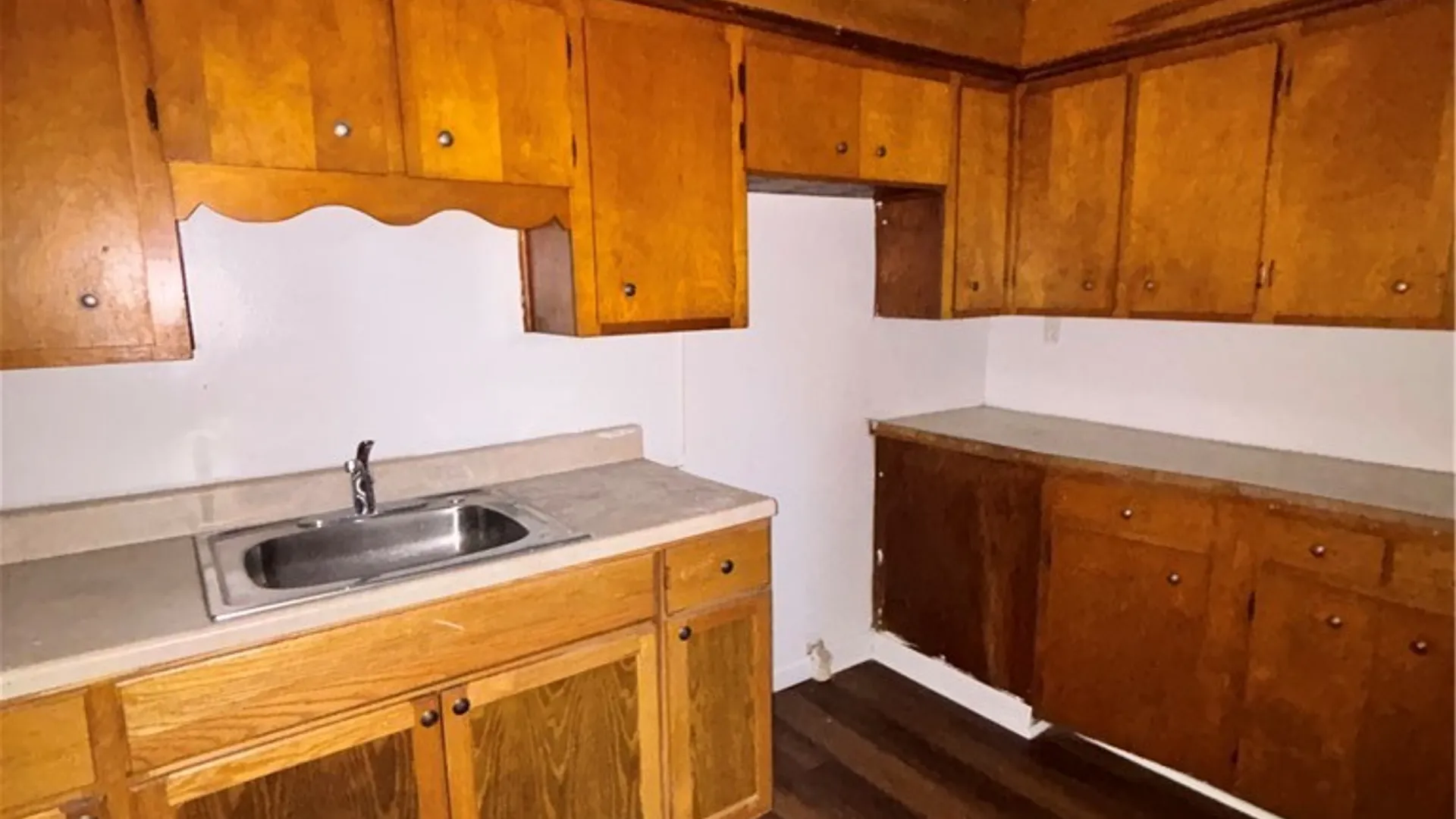 Property at 1808 Whitney Avenue, Niagara Falls, NY 14301 12